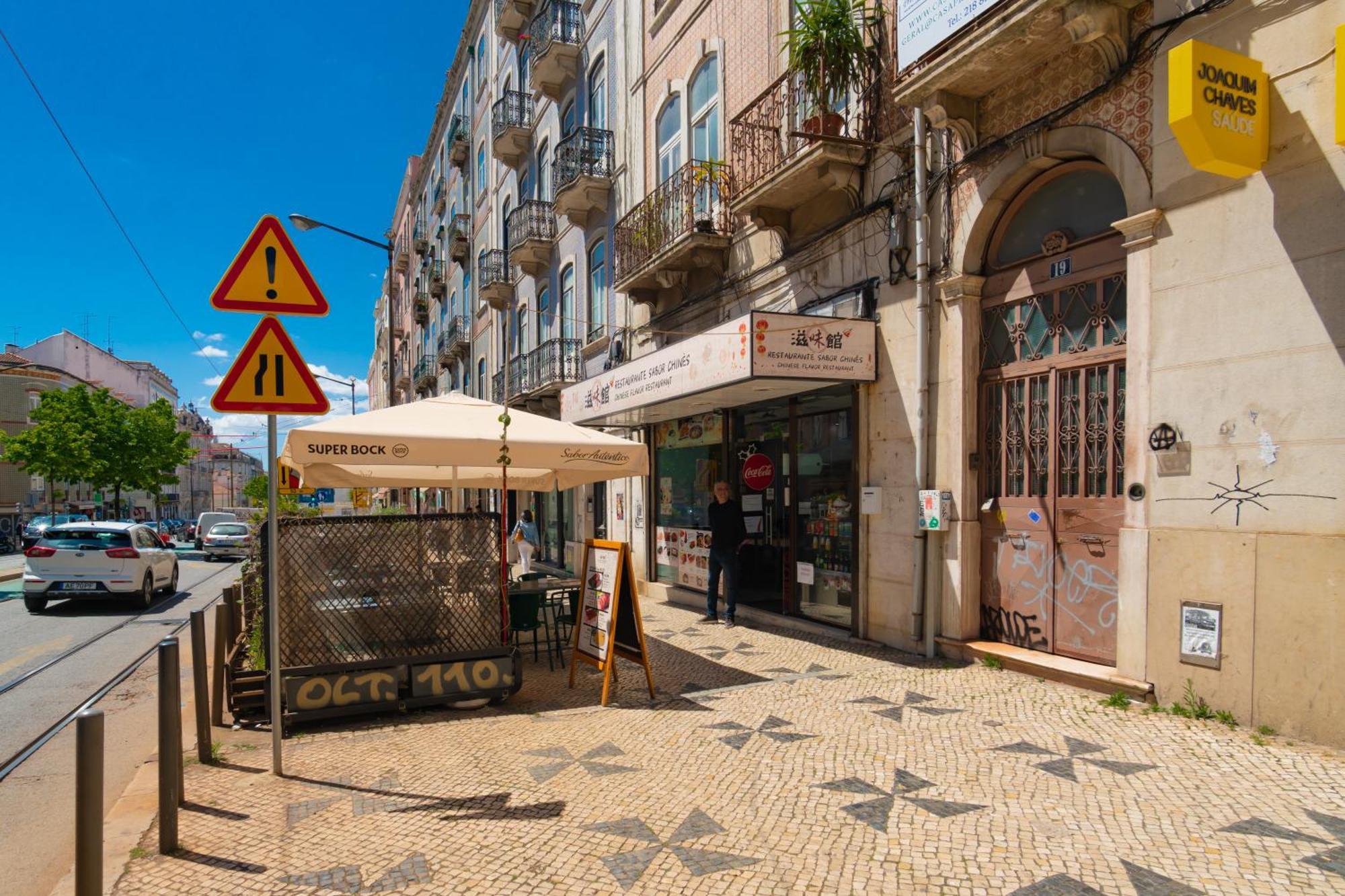 Apartment Life In Colour & Art - Charming 3bed Lisbon
