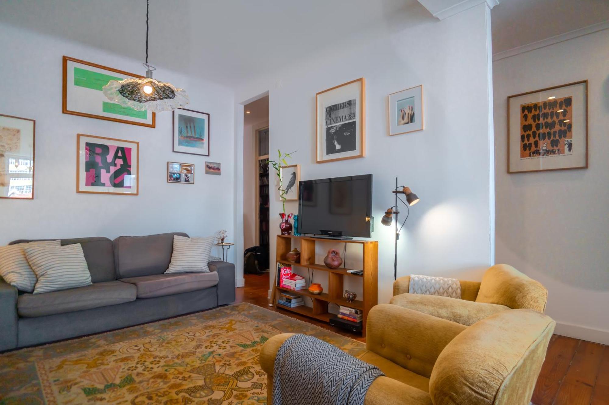 Life In Colour & Art - Charming 3bed Apartment Lisbon