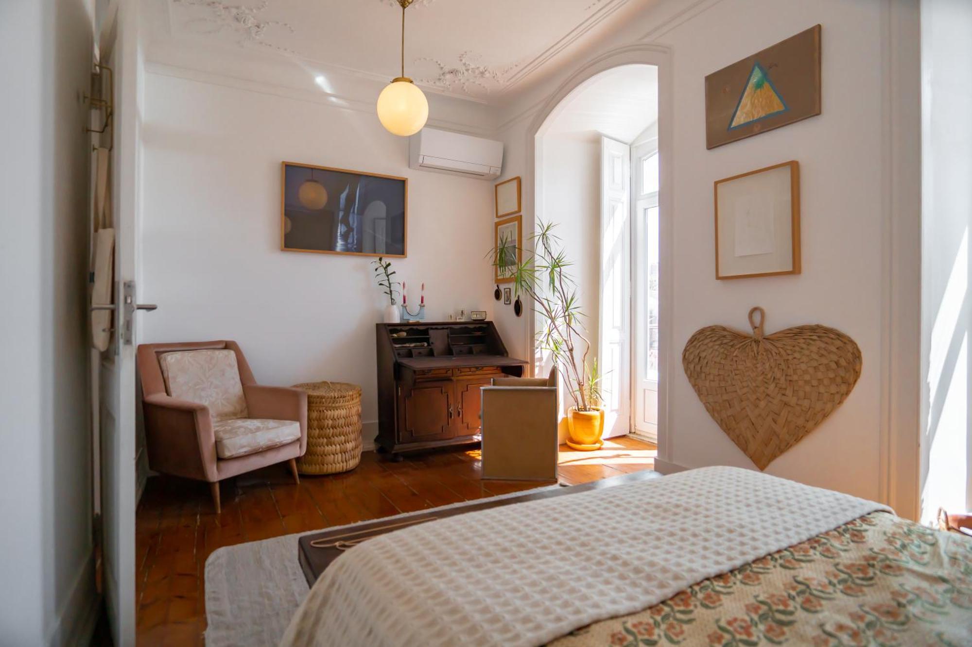 Life In Colour & Art - Charming 3bed * Lisbon