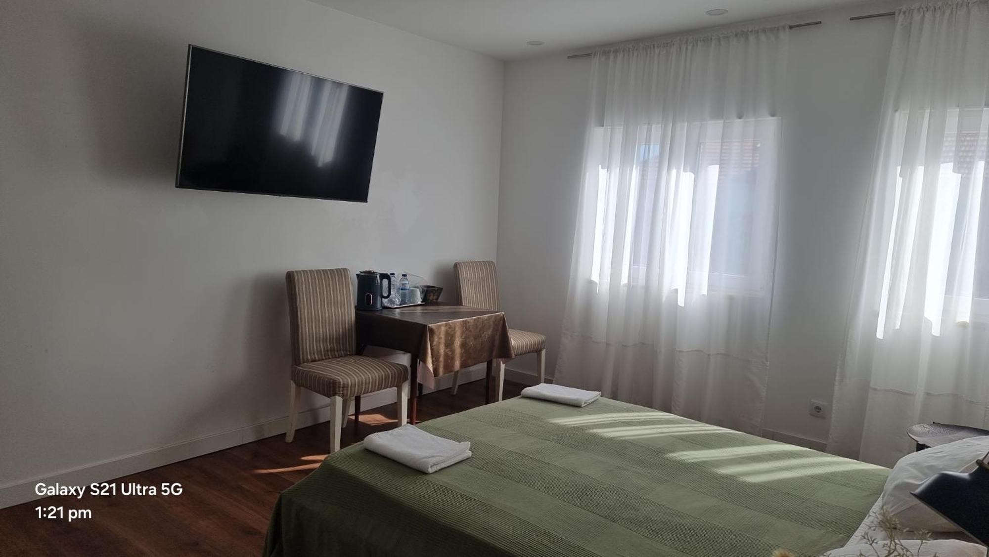 Homestay The Coolest Place Near The Airport! Lisbon
