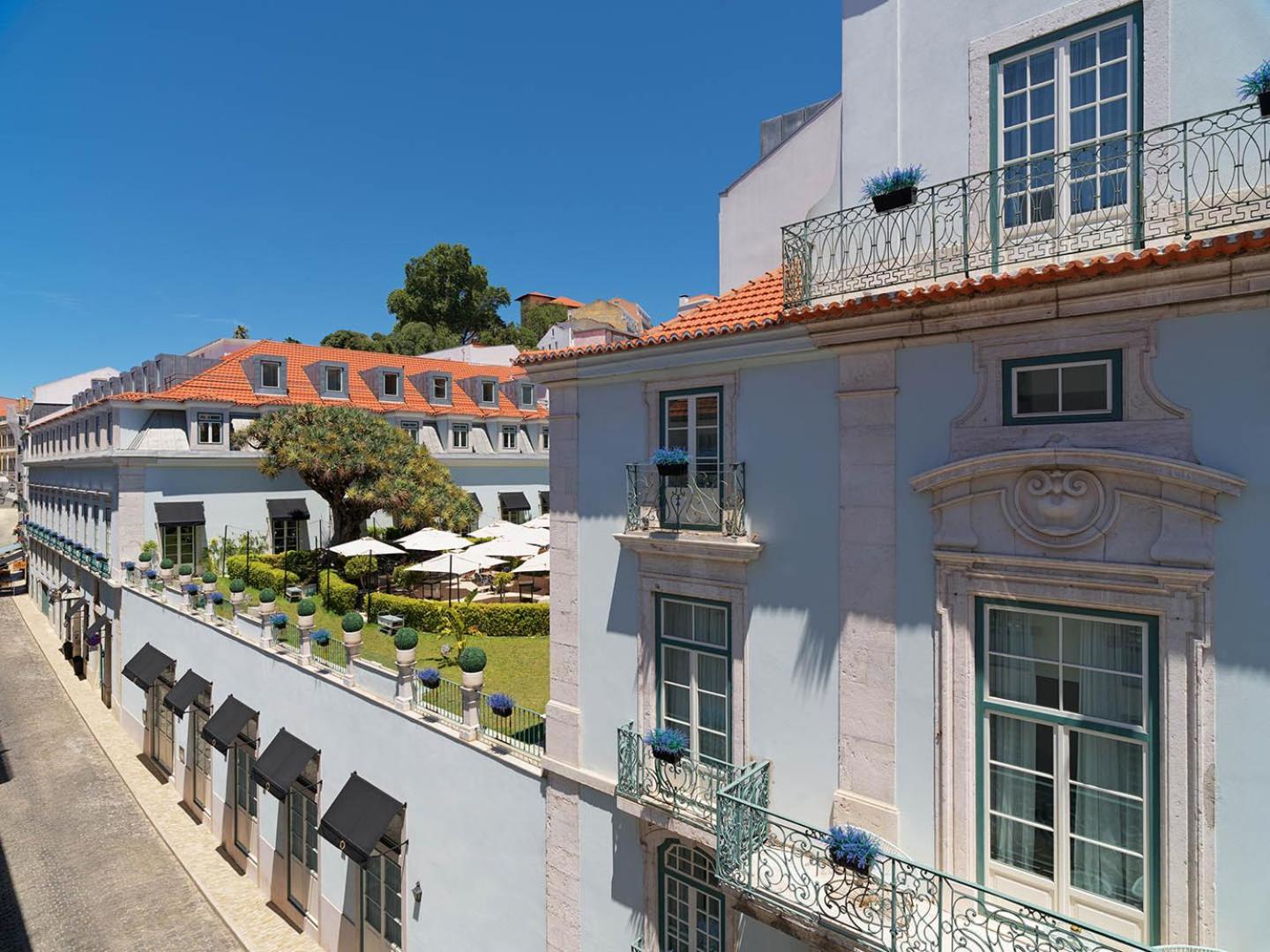Hotel The One Palácio Da Anunciada 5*