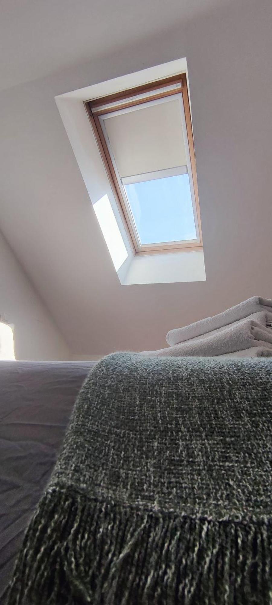 Homestay Quartos No Bairro Alto De Em Acomodacao Partilhada Lisbon