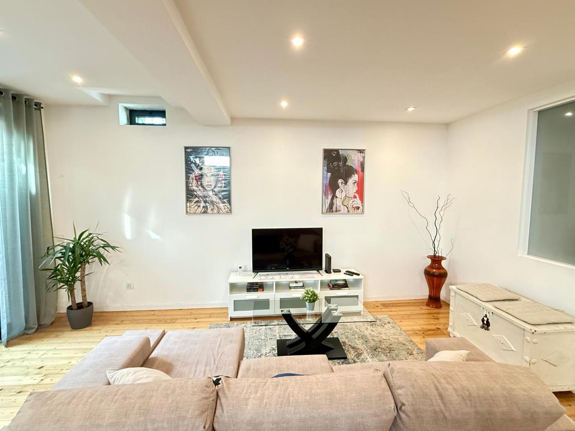 Apartment Well *