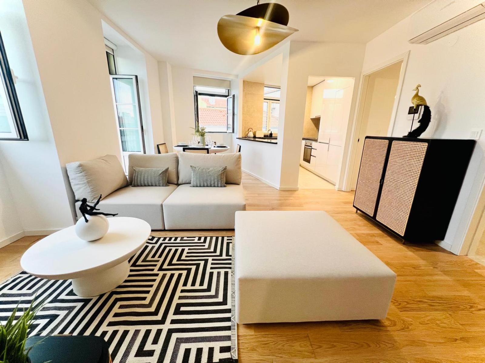 Apartment Pink House Beautiful 2 Bedroom Flat In Center *