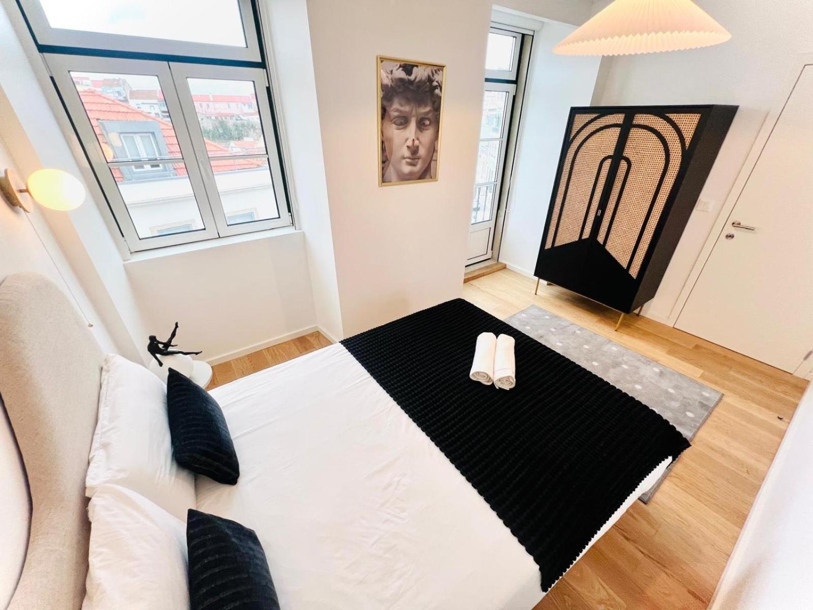 Pink House Beautiful 2 Bedroom Flat In Center Apartment