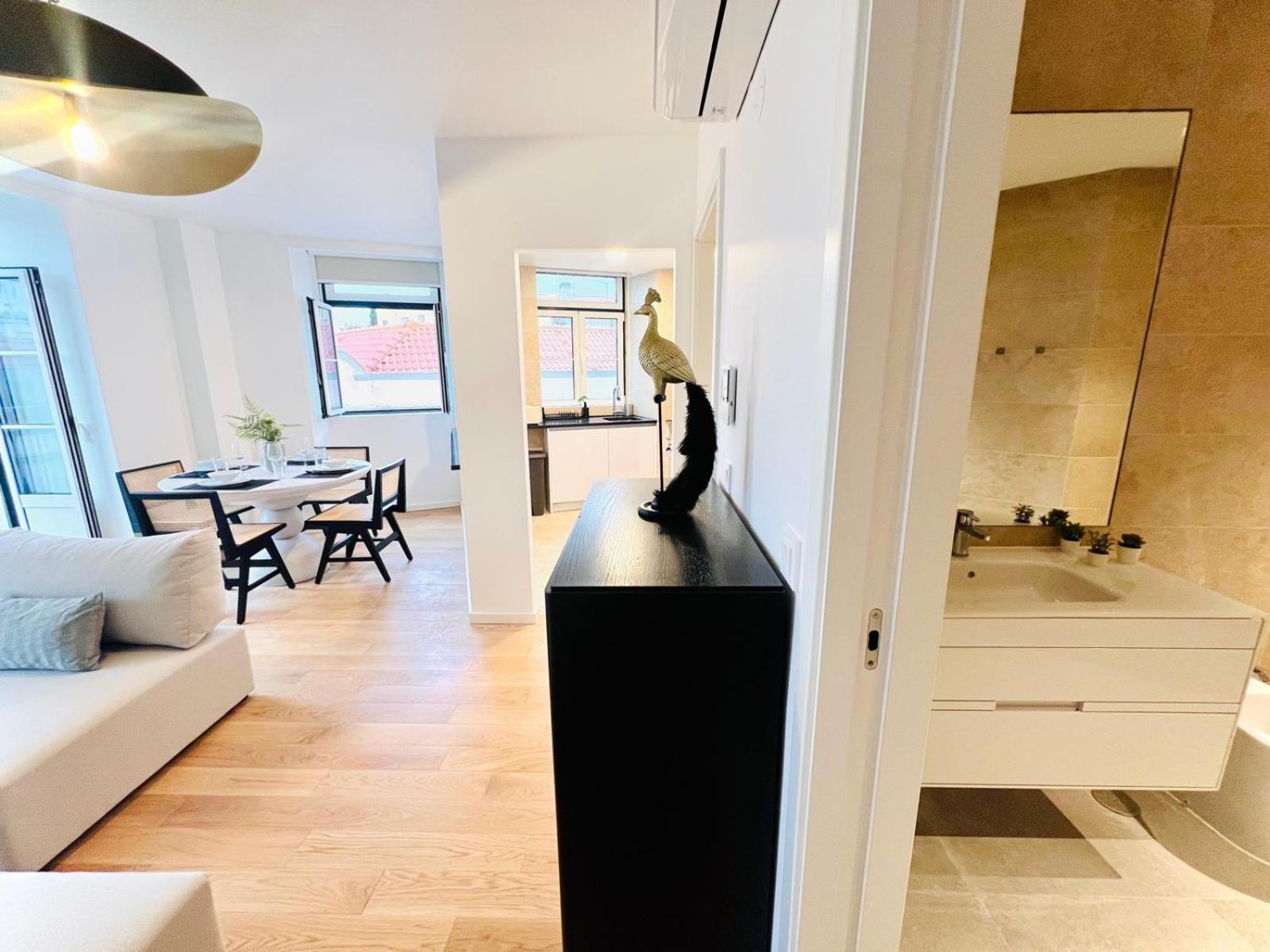 Apartment Pink House Beautiful 2 Bedroom Flat In Center