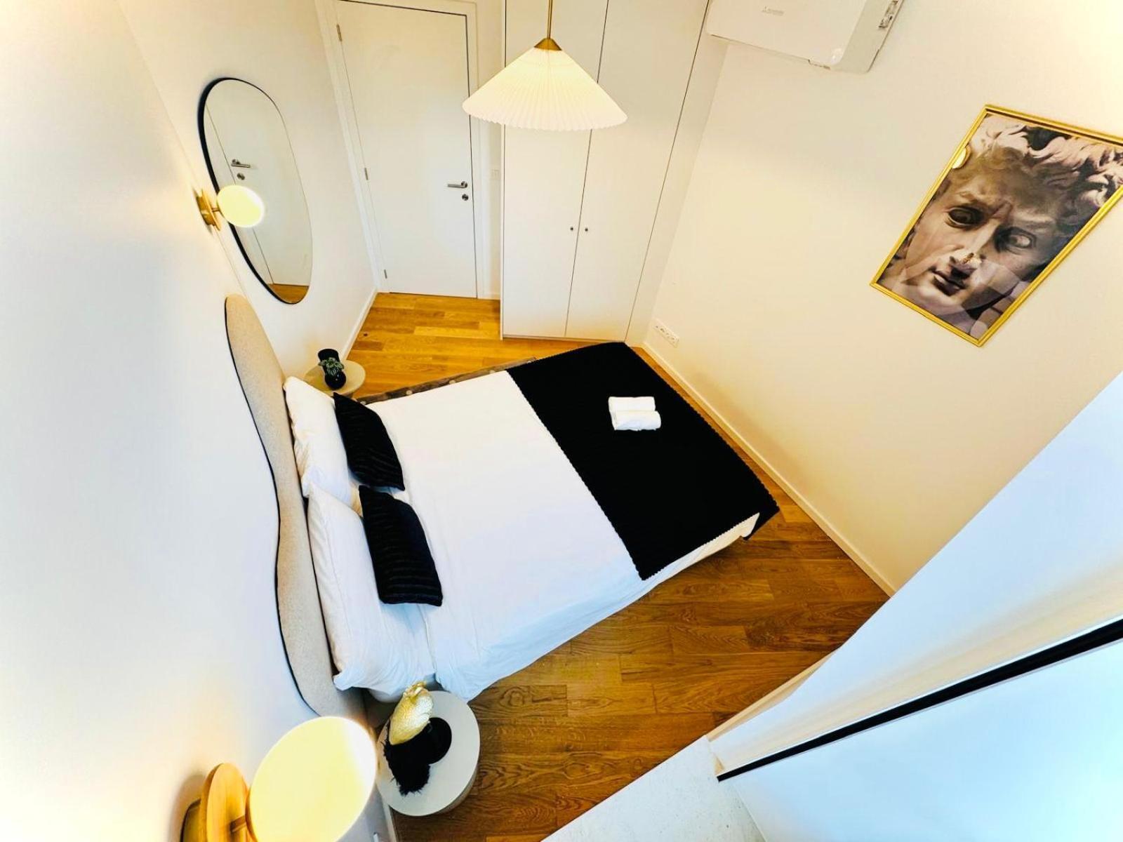 Apartment Pink House Beautiful 2 Bedroom Flat In Center *