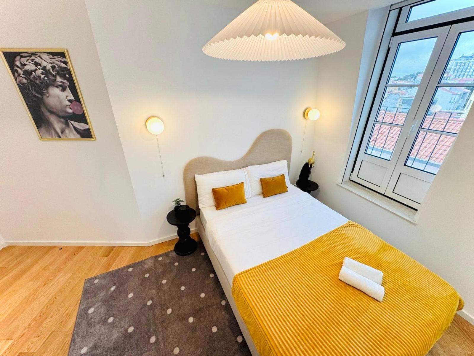 Pink House Beautiful 2 Bedroom Flat In Center Apartment Lisbon