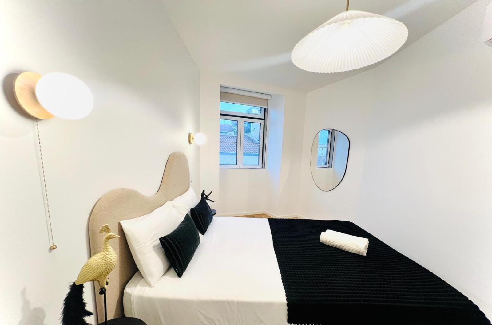 Apartment Pink House Beautiful 2 Bedroom Flat In Center Lisbon