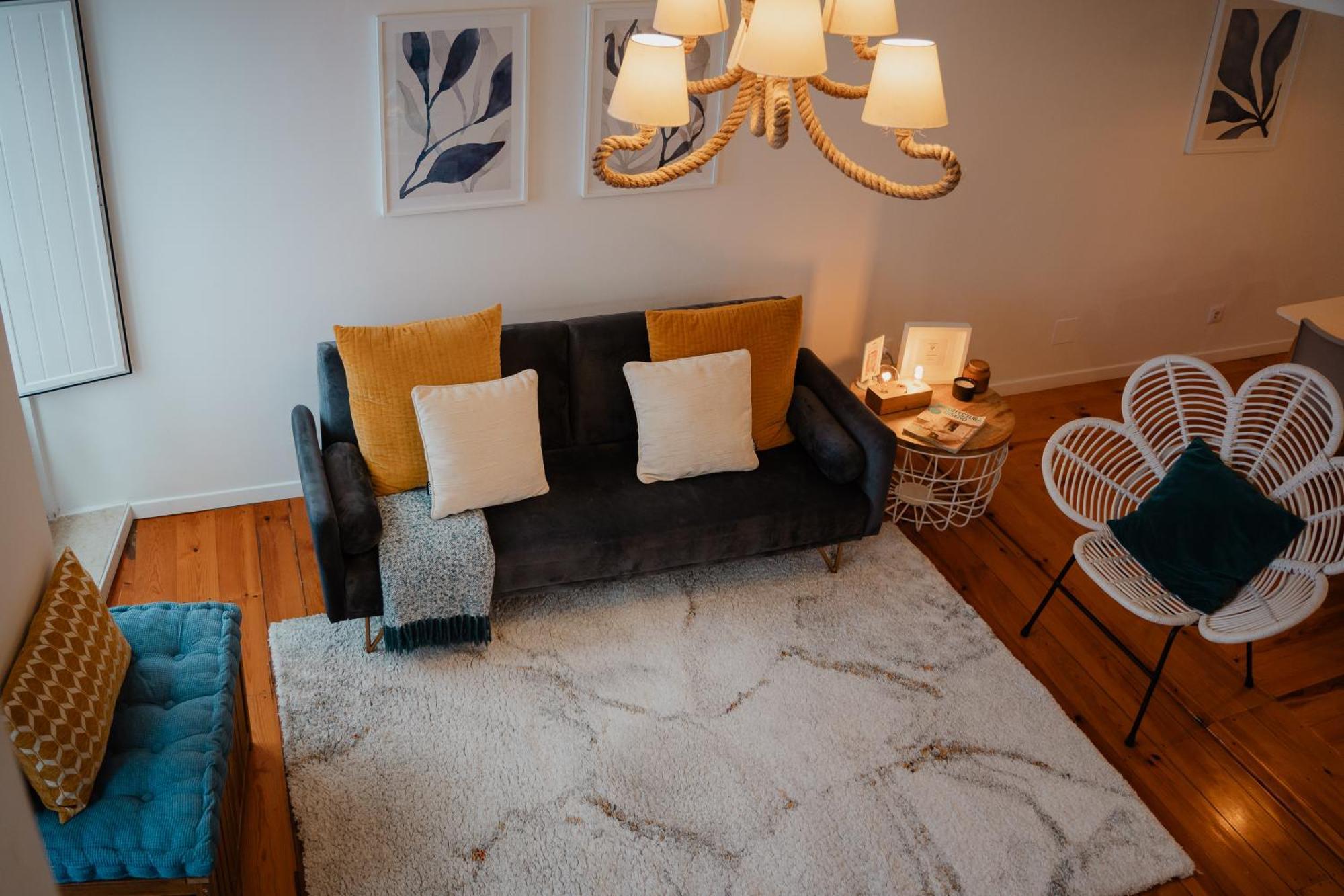 Apartment Stylish Getaway In A Mezzanine Flat By The Castle *