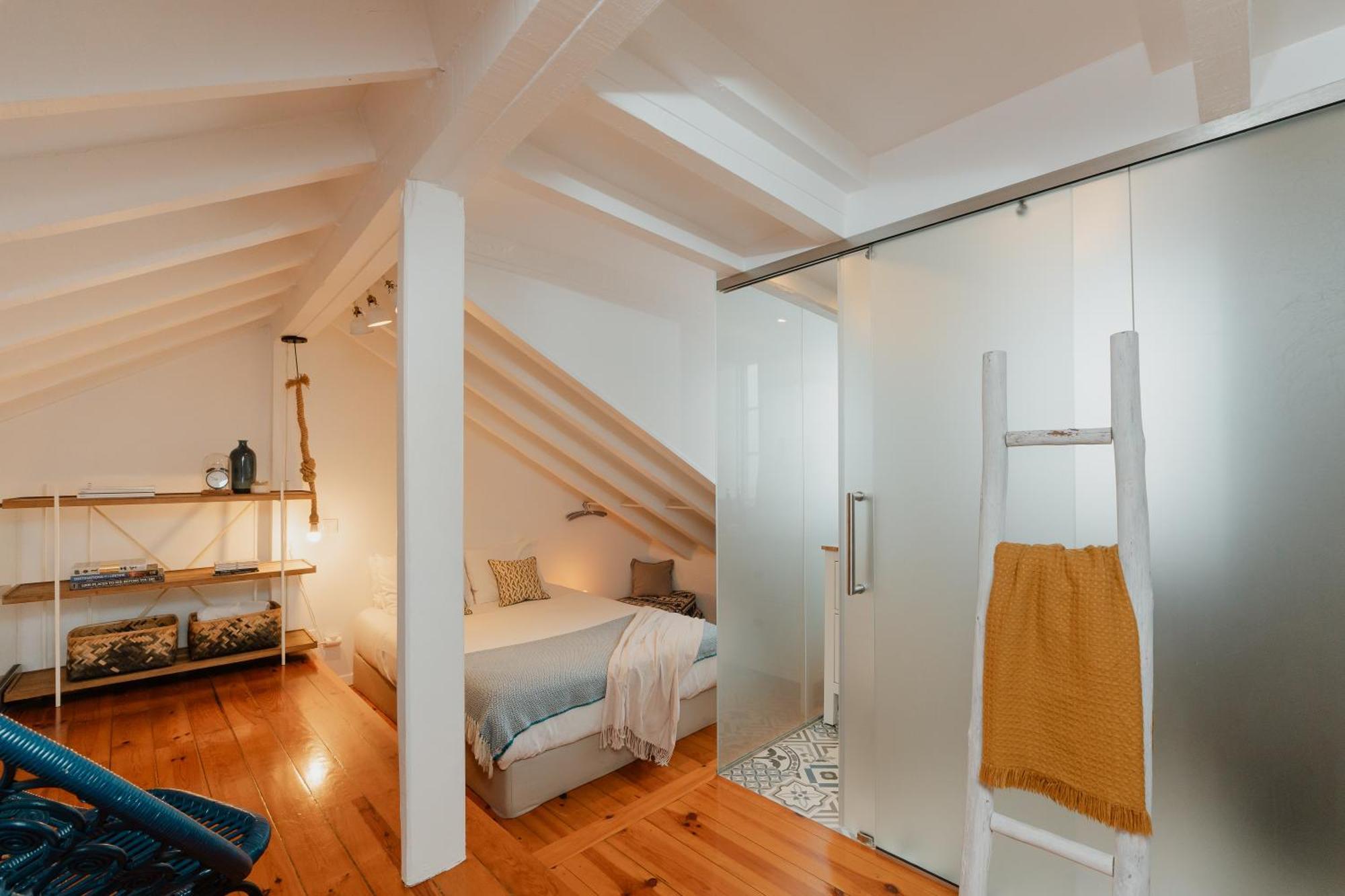 Apartment Stylish Getaway In A Mezzanine Flat By The Castle *