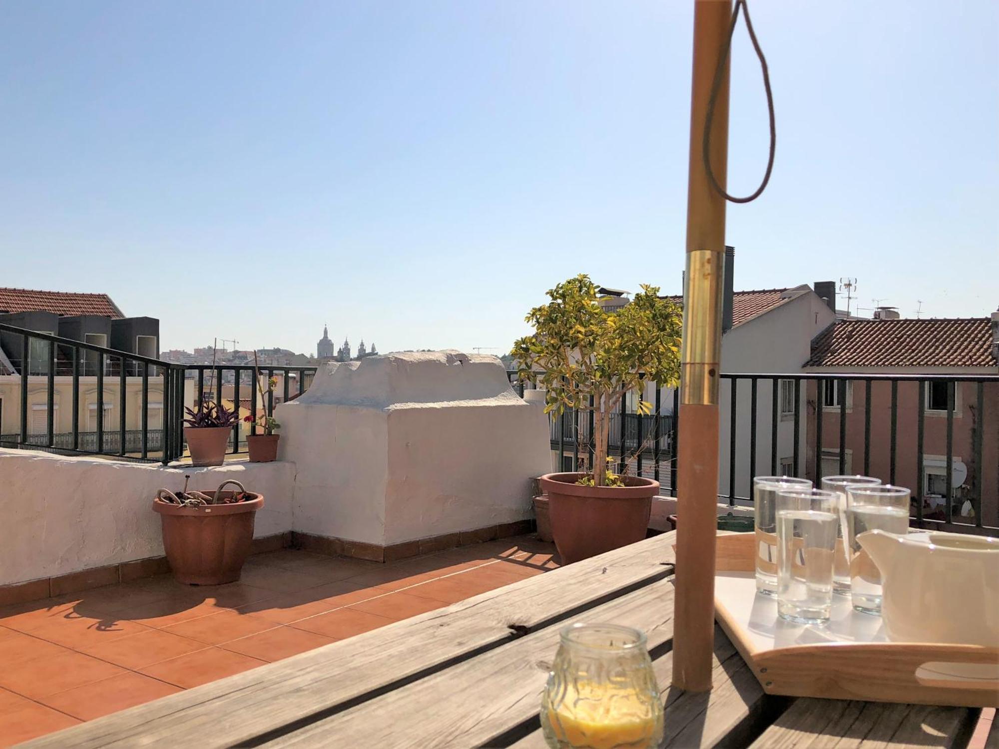 Sm3 Now With New Ac Rootop Terrace Bright And Cozy Pr Real Br Alto Lisbon