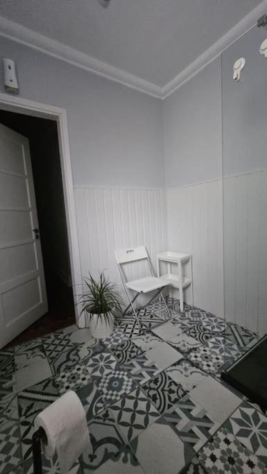 Only 3 People Center Of Homestay Lisbon