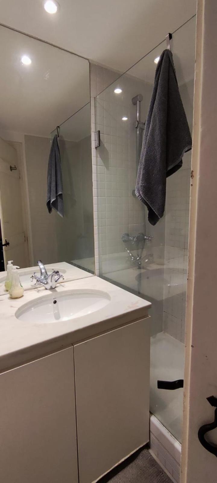 Triplo Com Wc Privativo No Coracao Do Chiado Quarto em Acomodações Particulares *