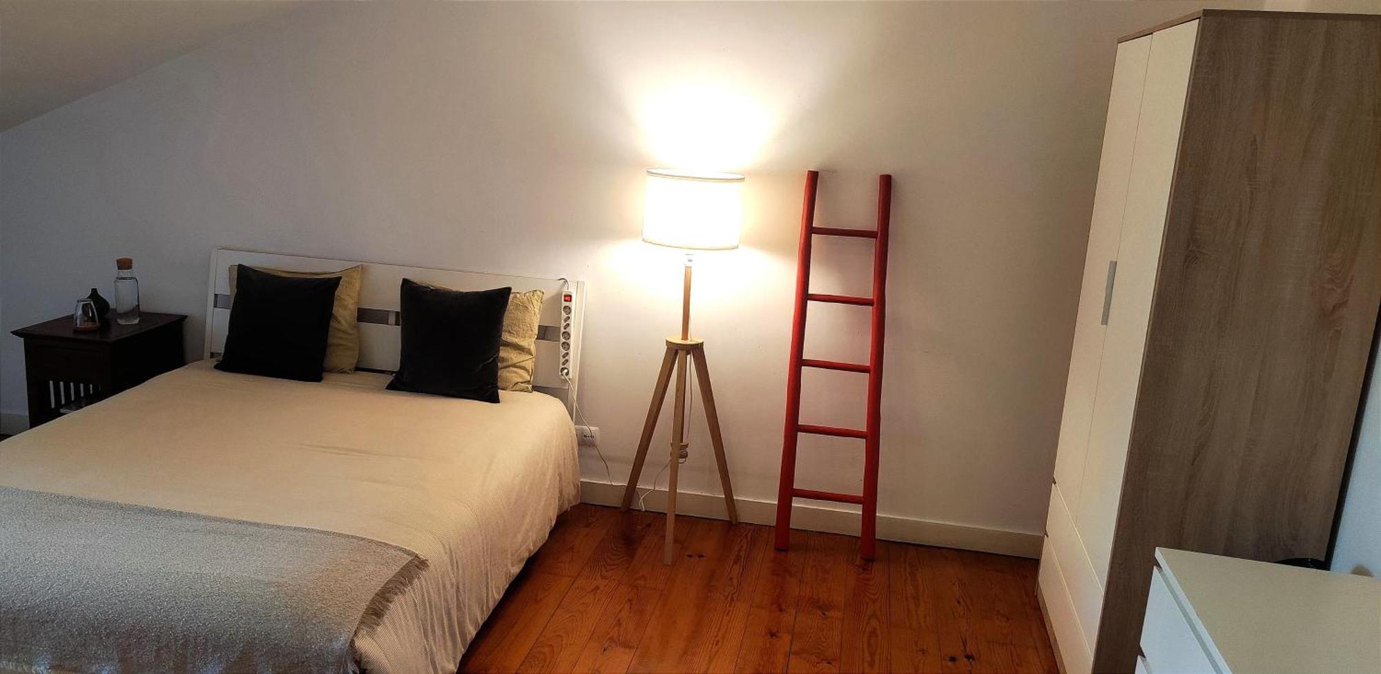Quarto em Acomodações Particulares Triplo Com Wc Privativo No Coracao Do Chiado *