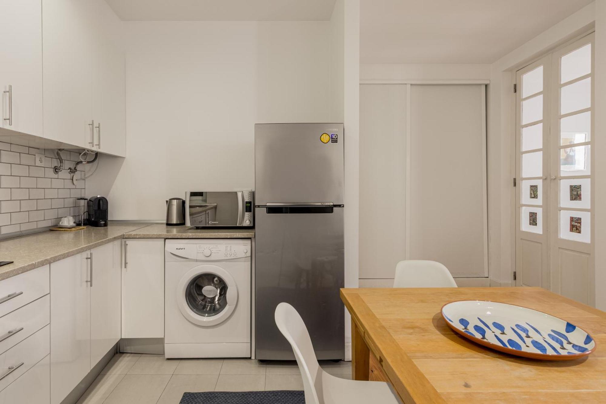 Joivy Inviting Flat Next To Carmo Convent *