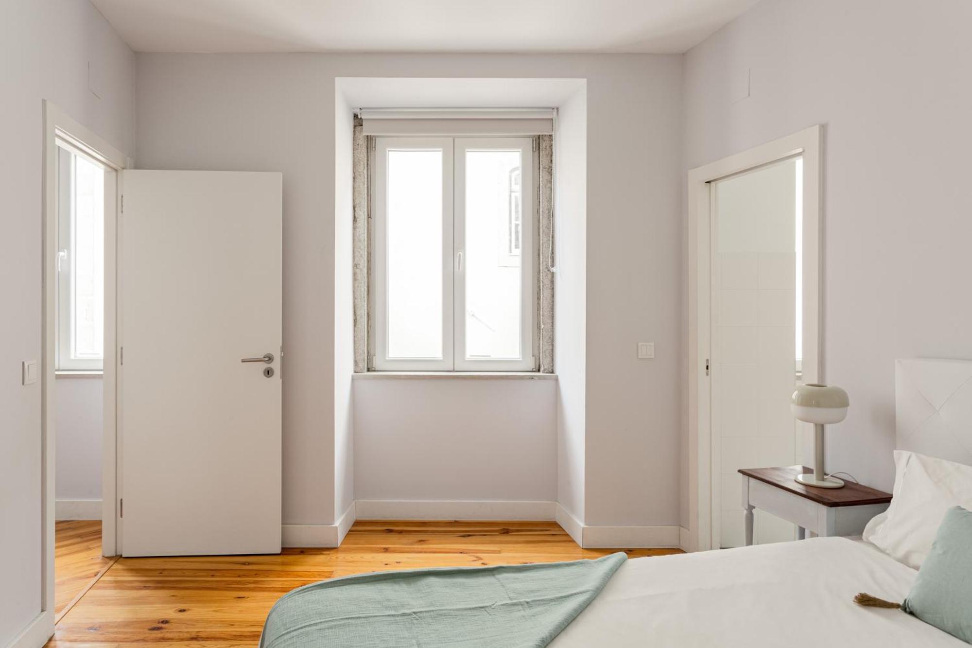 Joivy Inviting Flat Next To Carmo Convent Lisbon