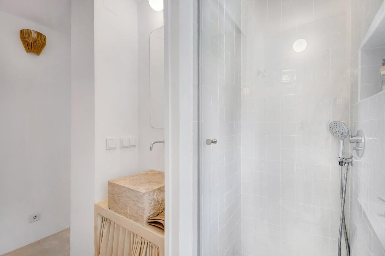Cosy Duplex Rooftoop W/ Ac | By Airnest Lisbon