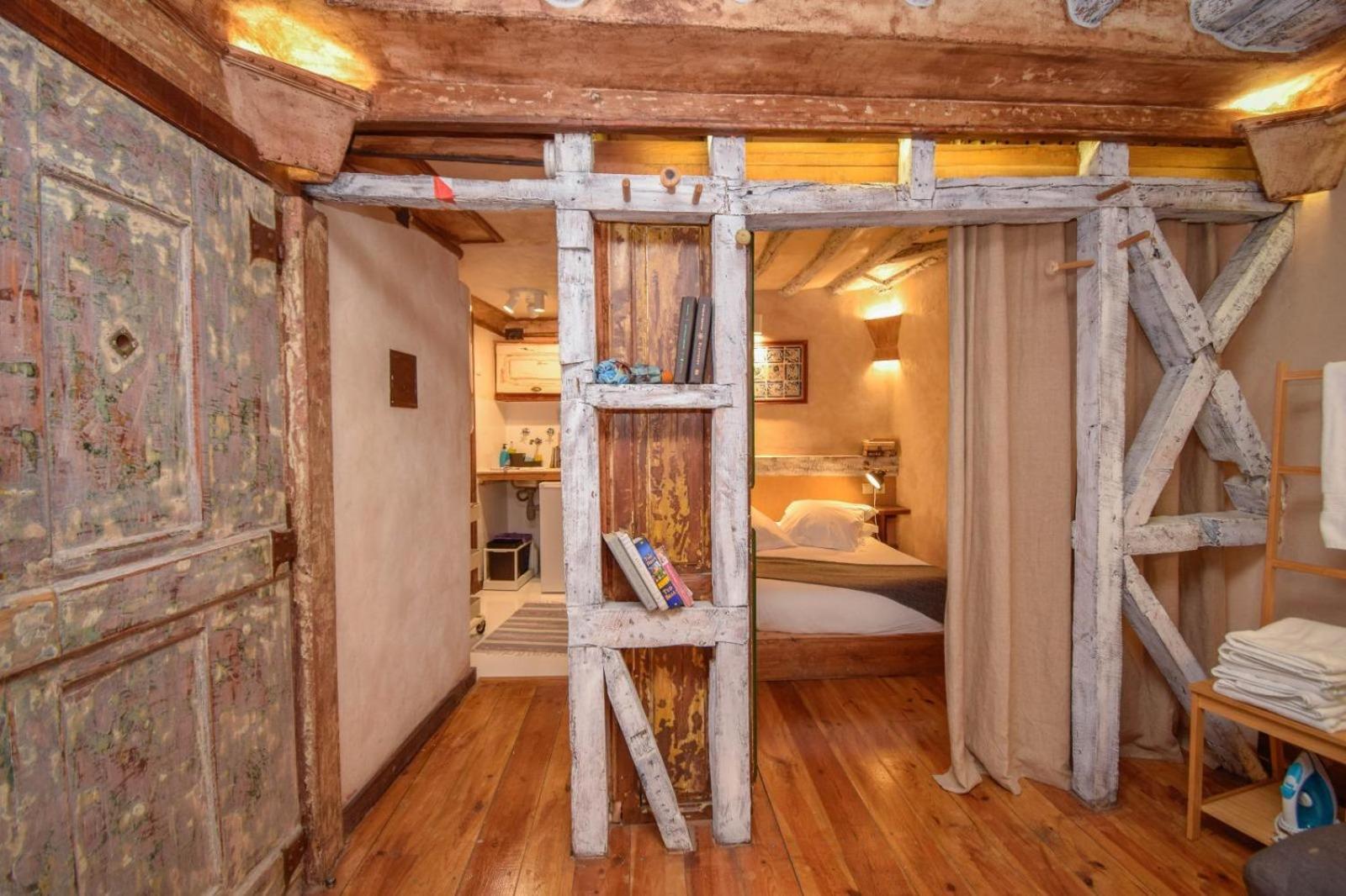 Alfama Charming And Rustic Apartamento