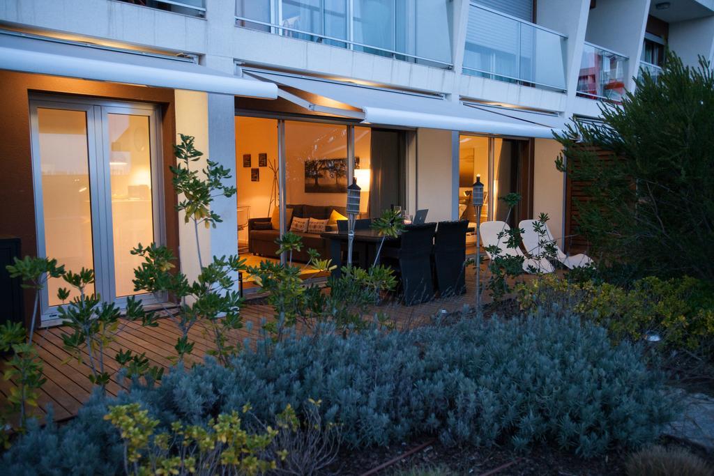 Charming With Terrace And Pool In Apartment