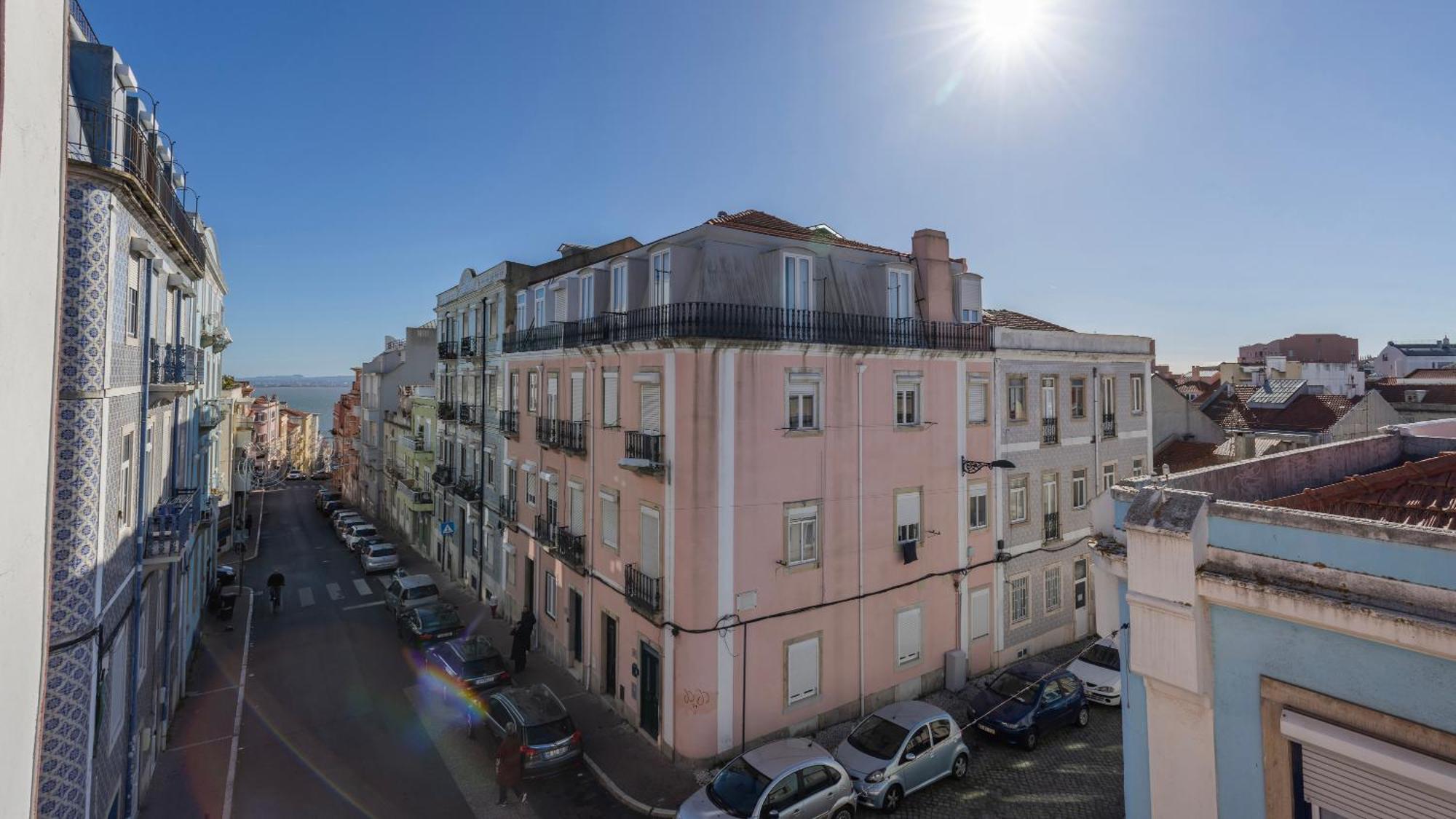 Comfort & Bright By Lovelystay Lisbon