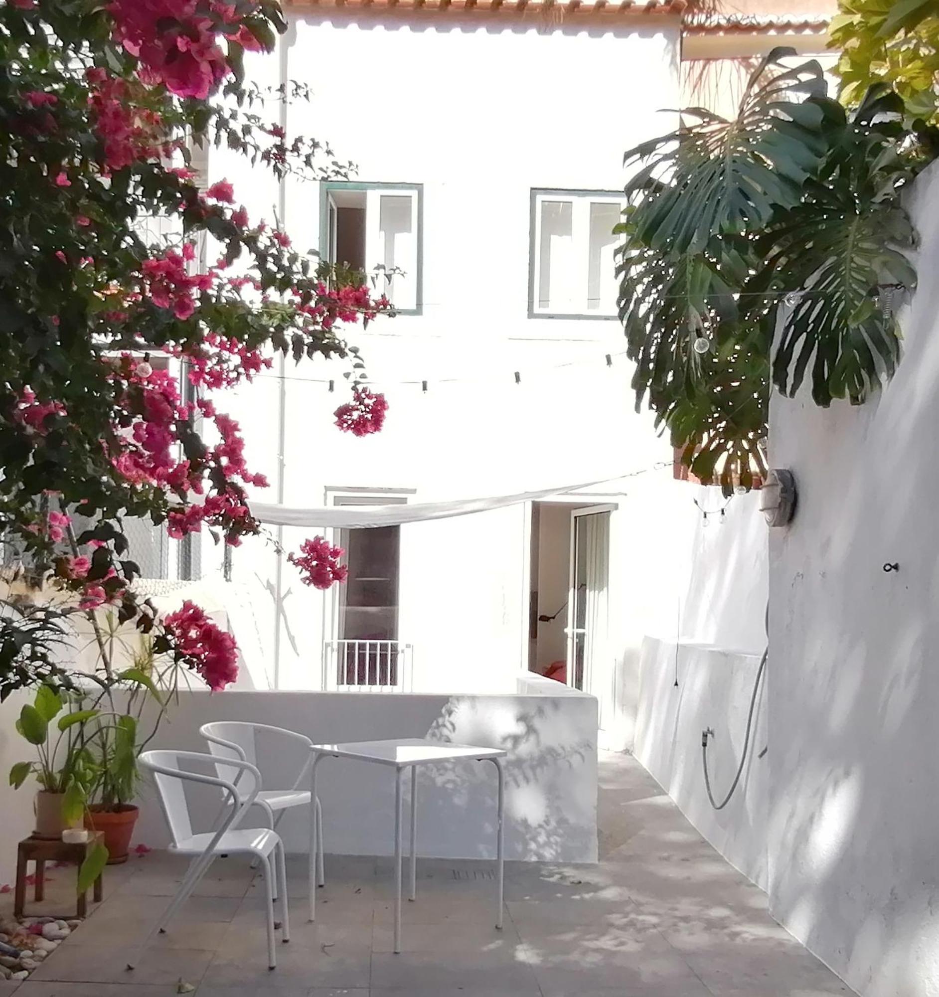Casa Com Jardim Privado Apartment Lisbon