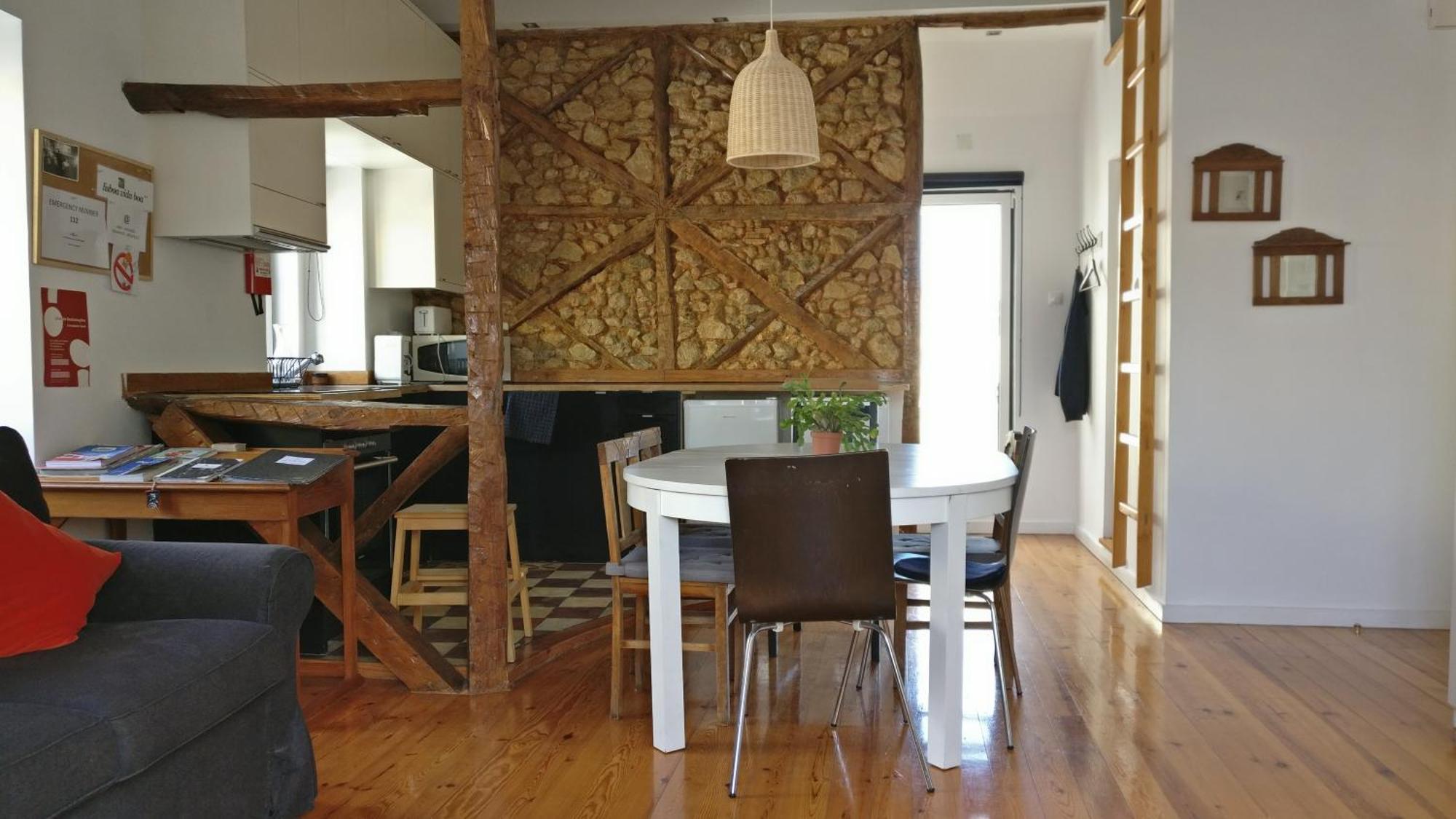 Alfama 2 - Attic With View Apartment