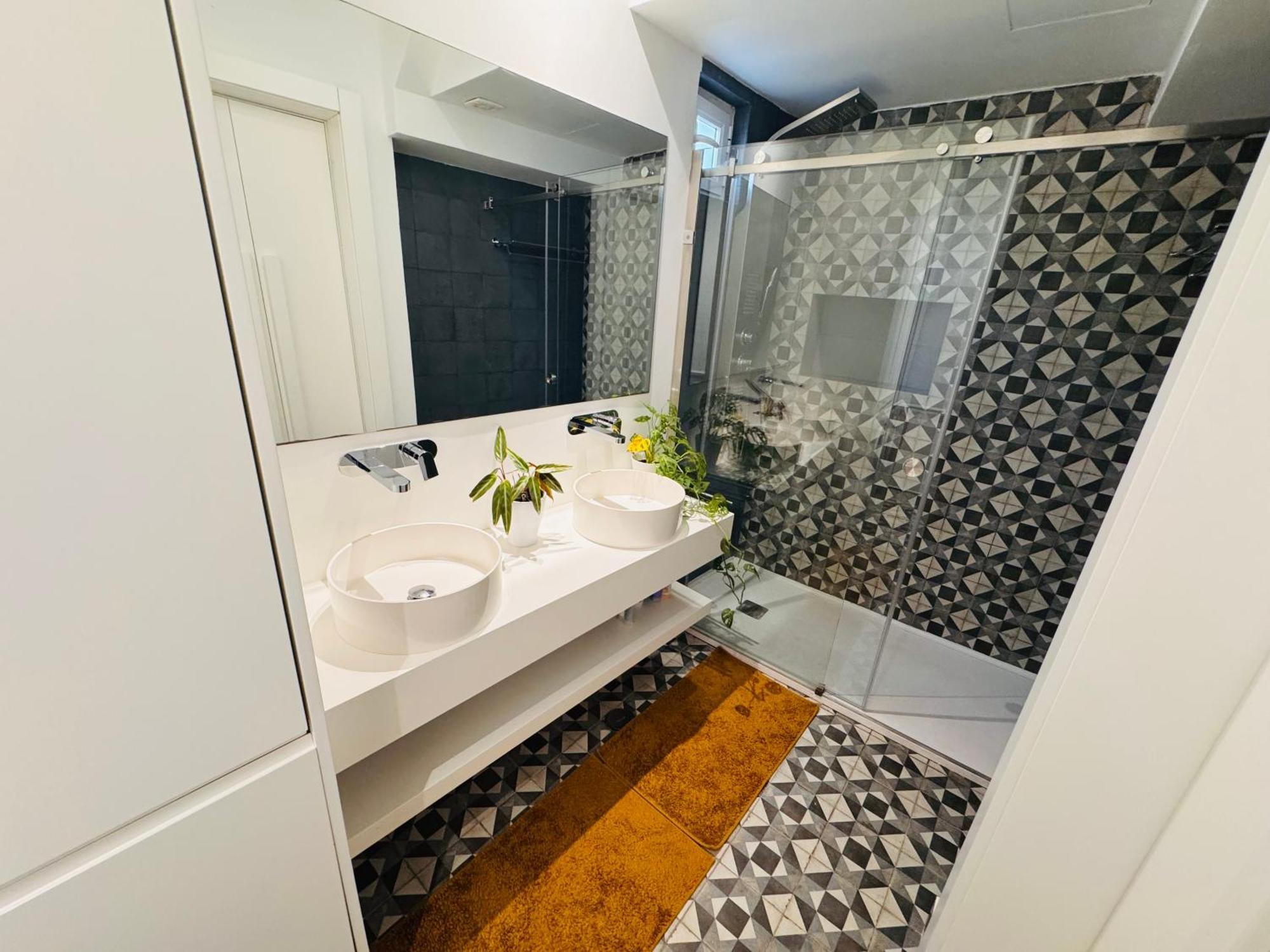 Apartment Bright And Cozy In Principe Real Lisbon