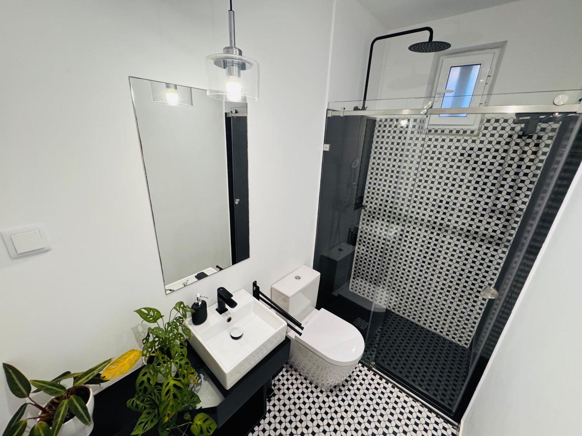Bright And Cozy In Principe Real Apartment Lisbon