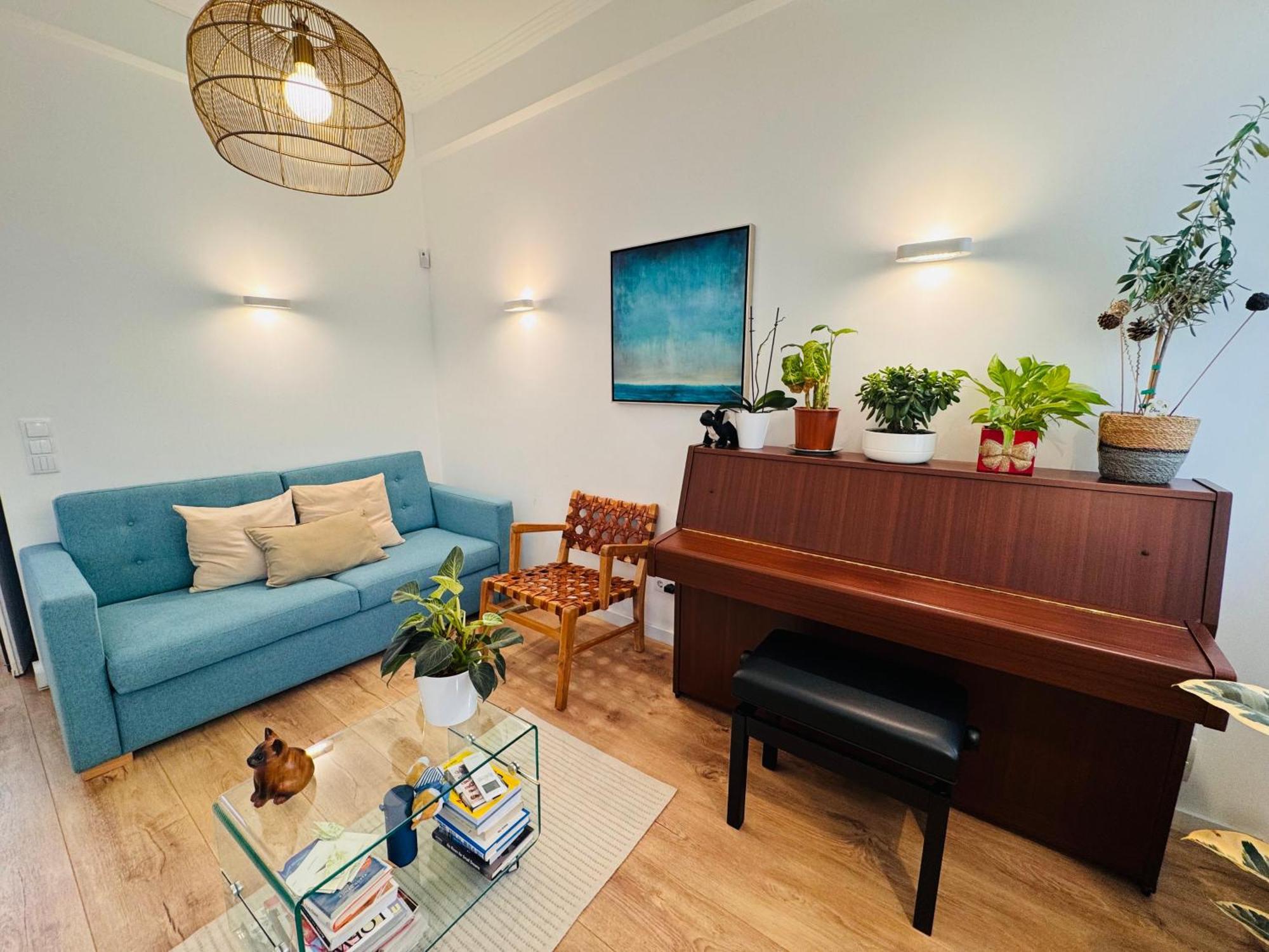 Apartment Bright And Cozy In Principe Real Lisbon