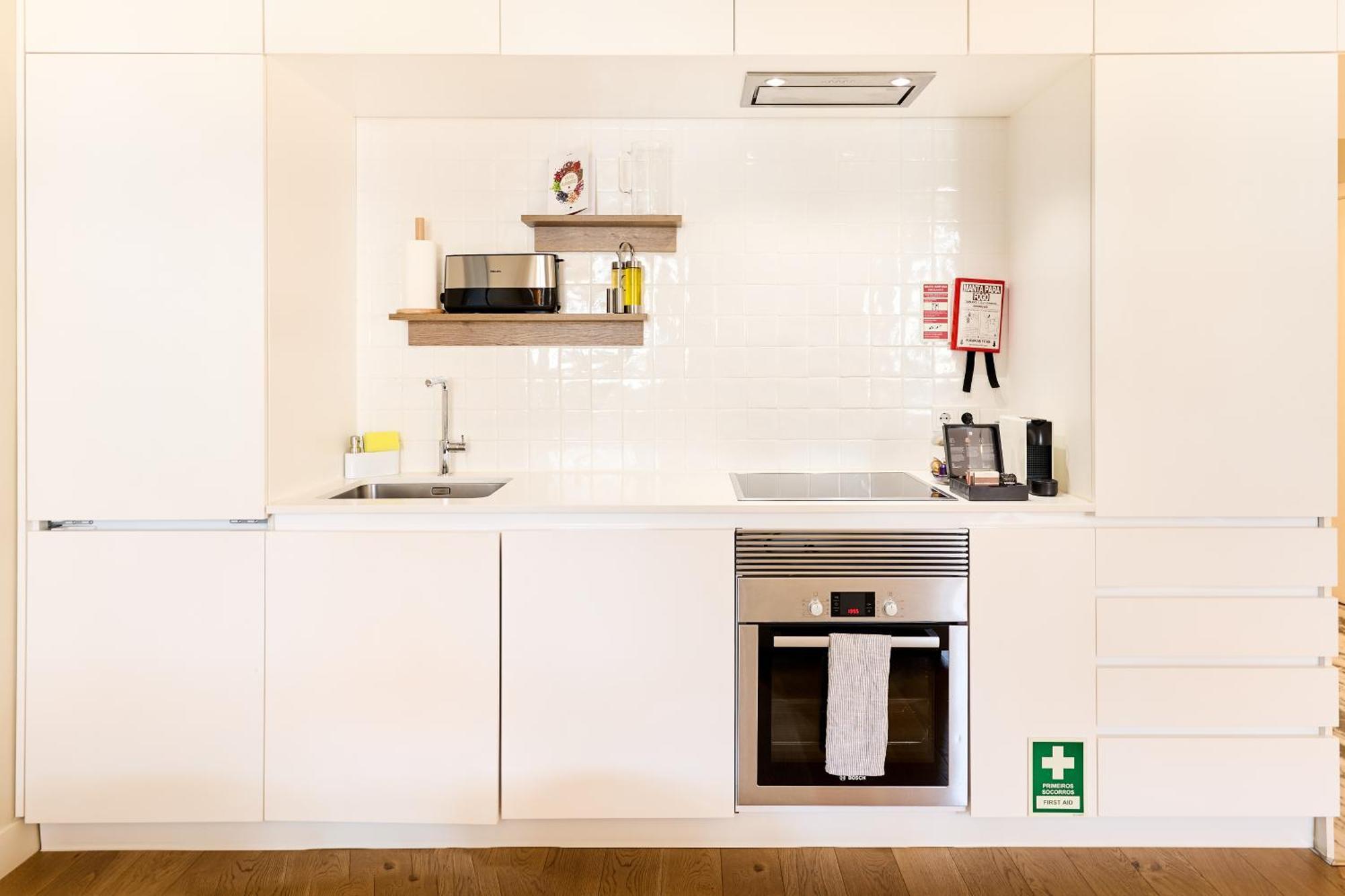 Ando Living - Augusta House Apartment *