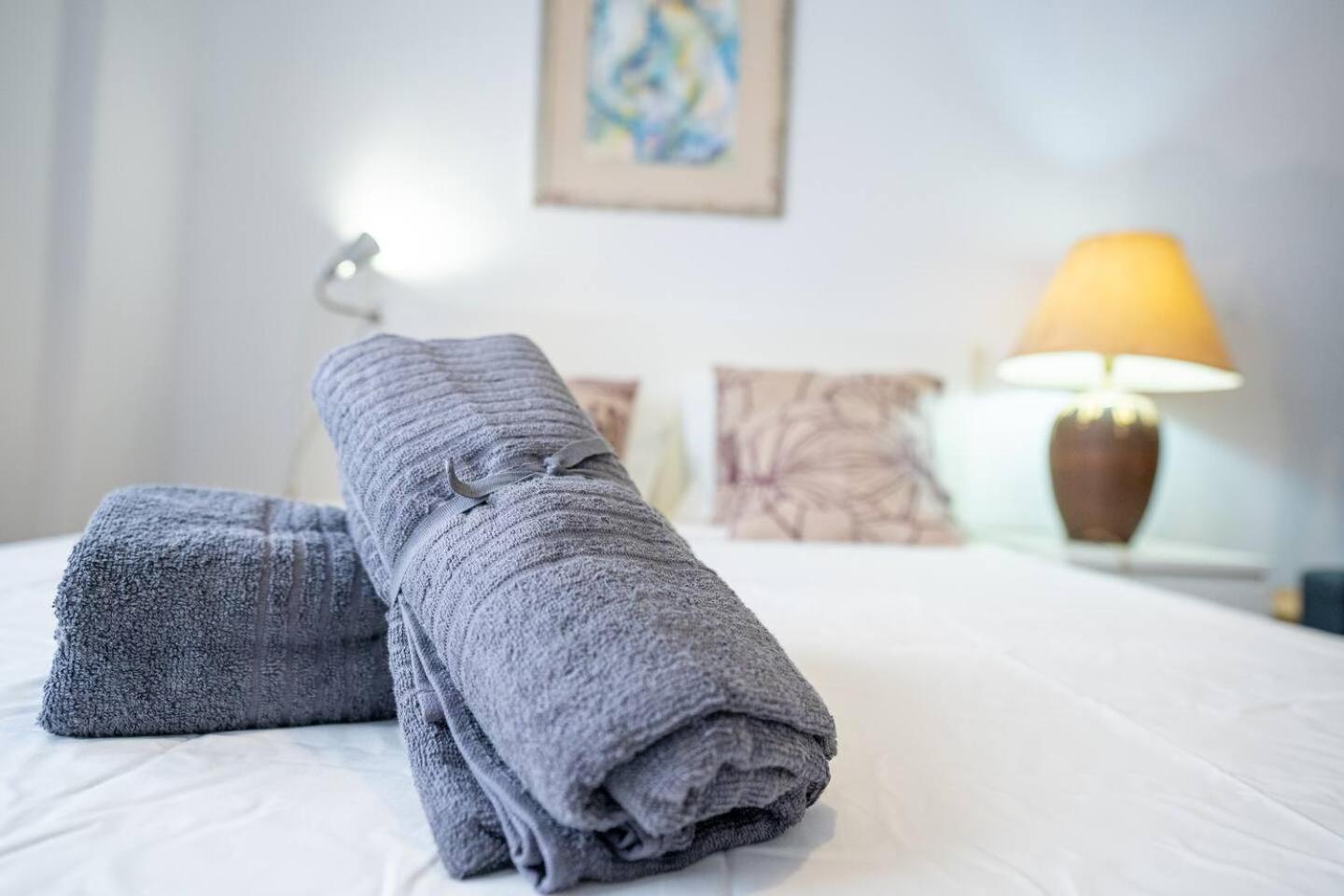 1br1 In Moscavide, Metro Close * Lisbon