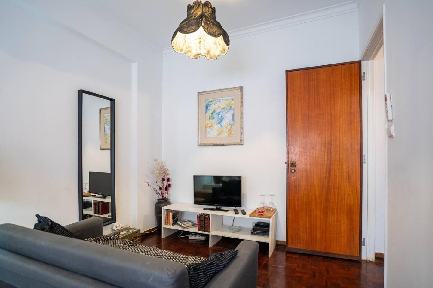 1br1 In Moscavide, Metro Close Lisbon
