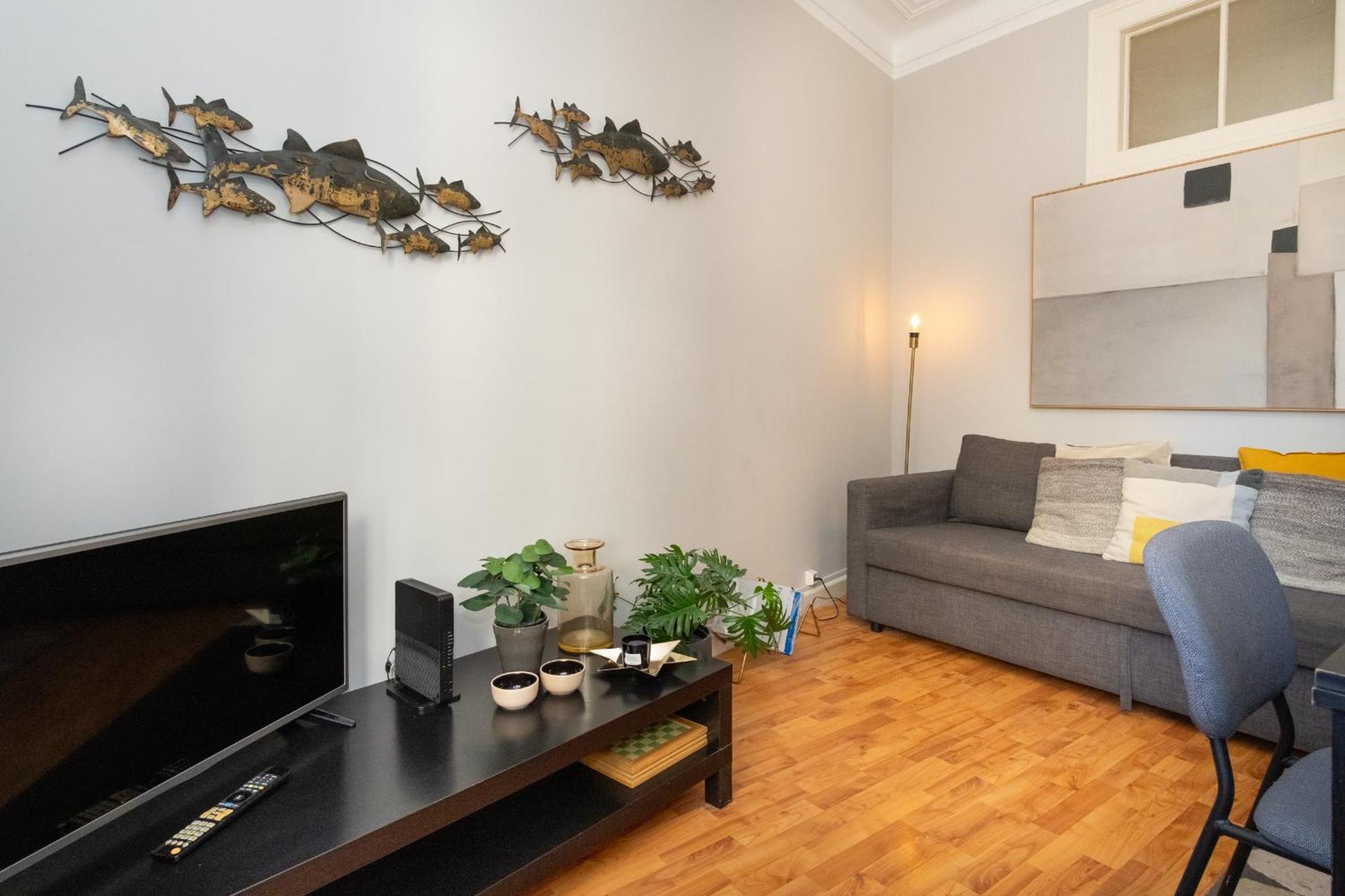 Monicas Apartment Lisbon