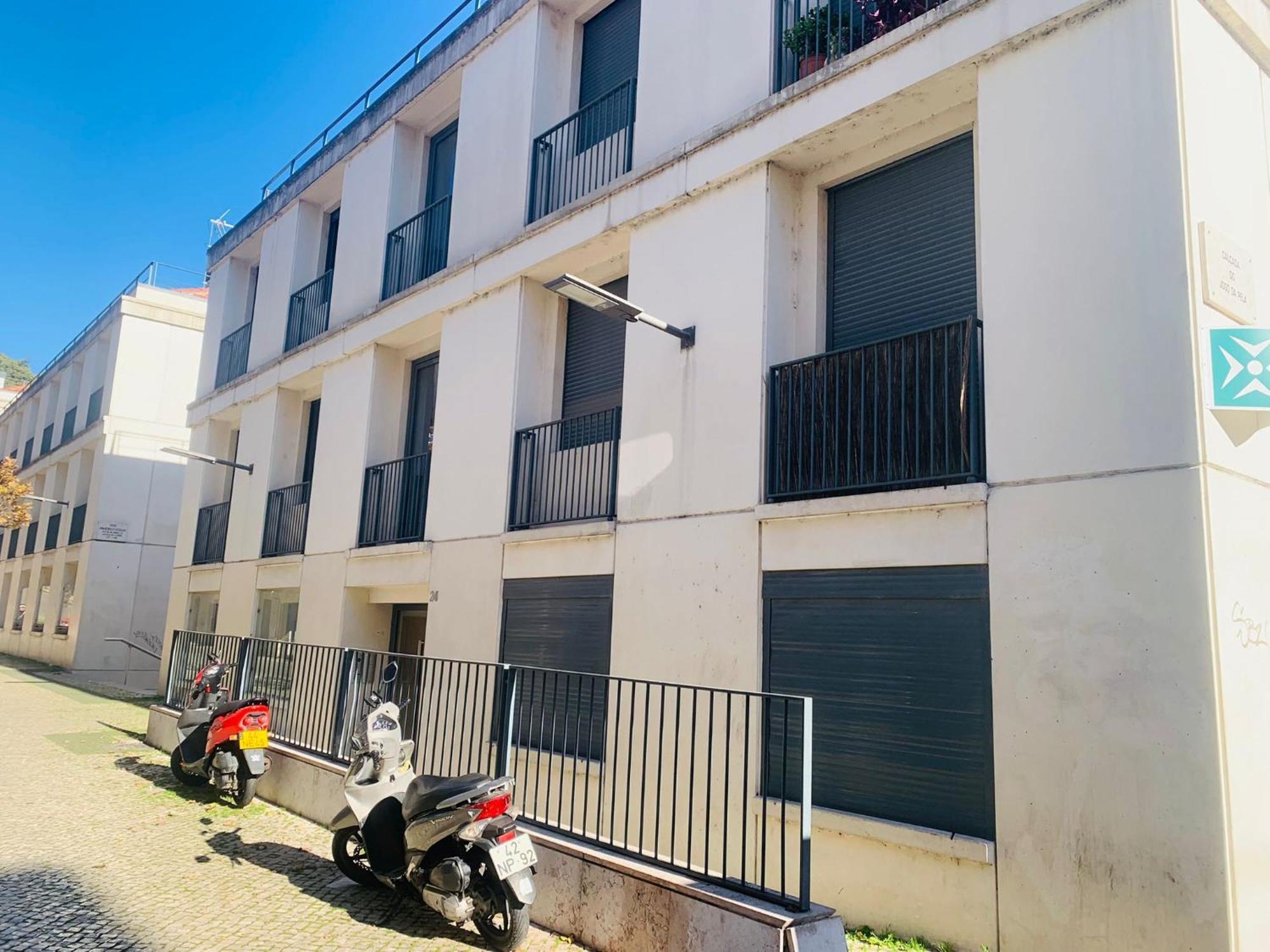 - Martim Moniz And Garage Apartment