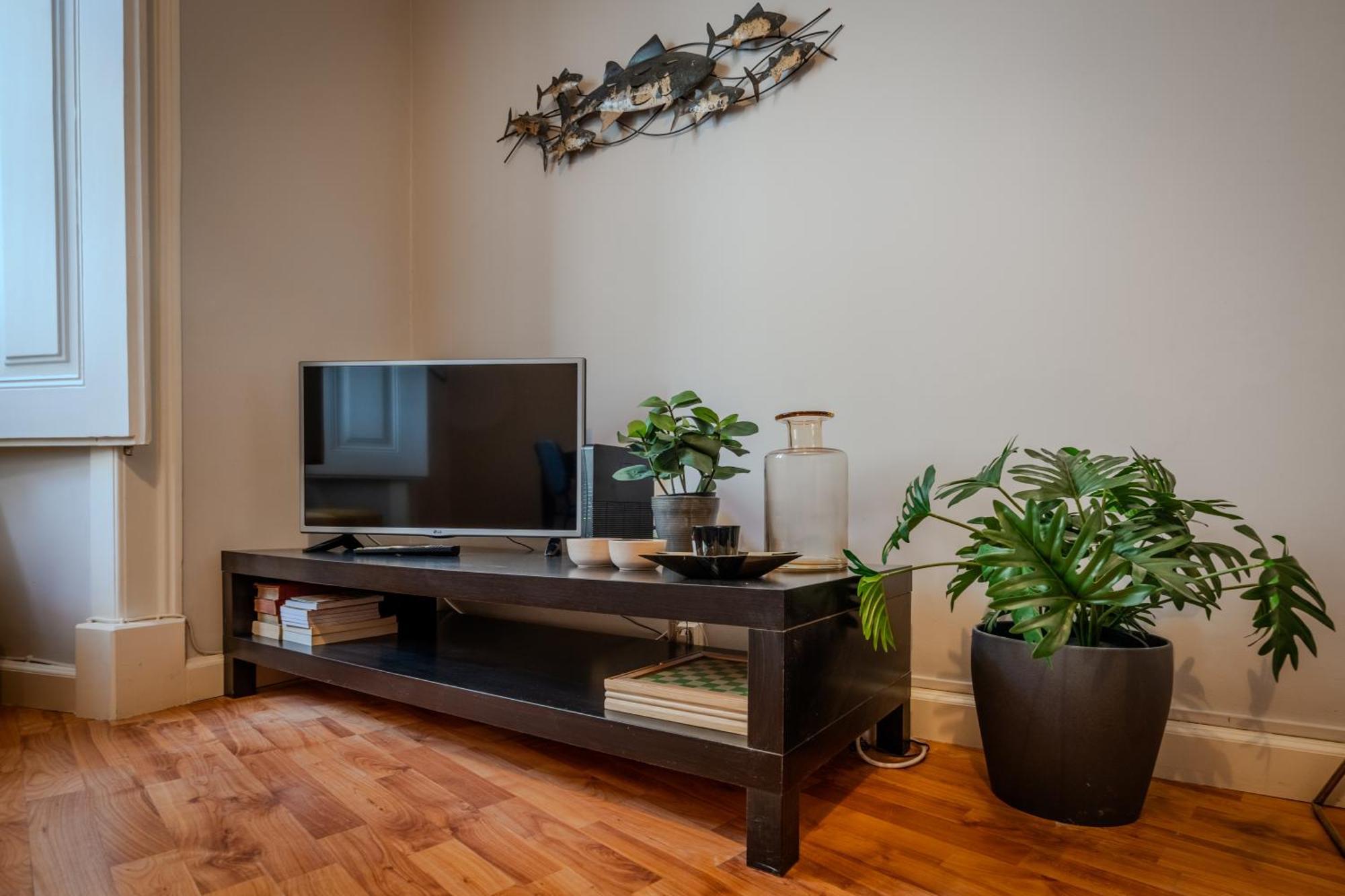 Monicas Apartment