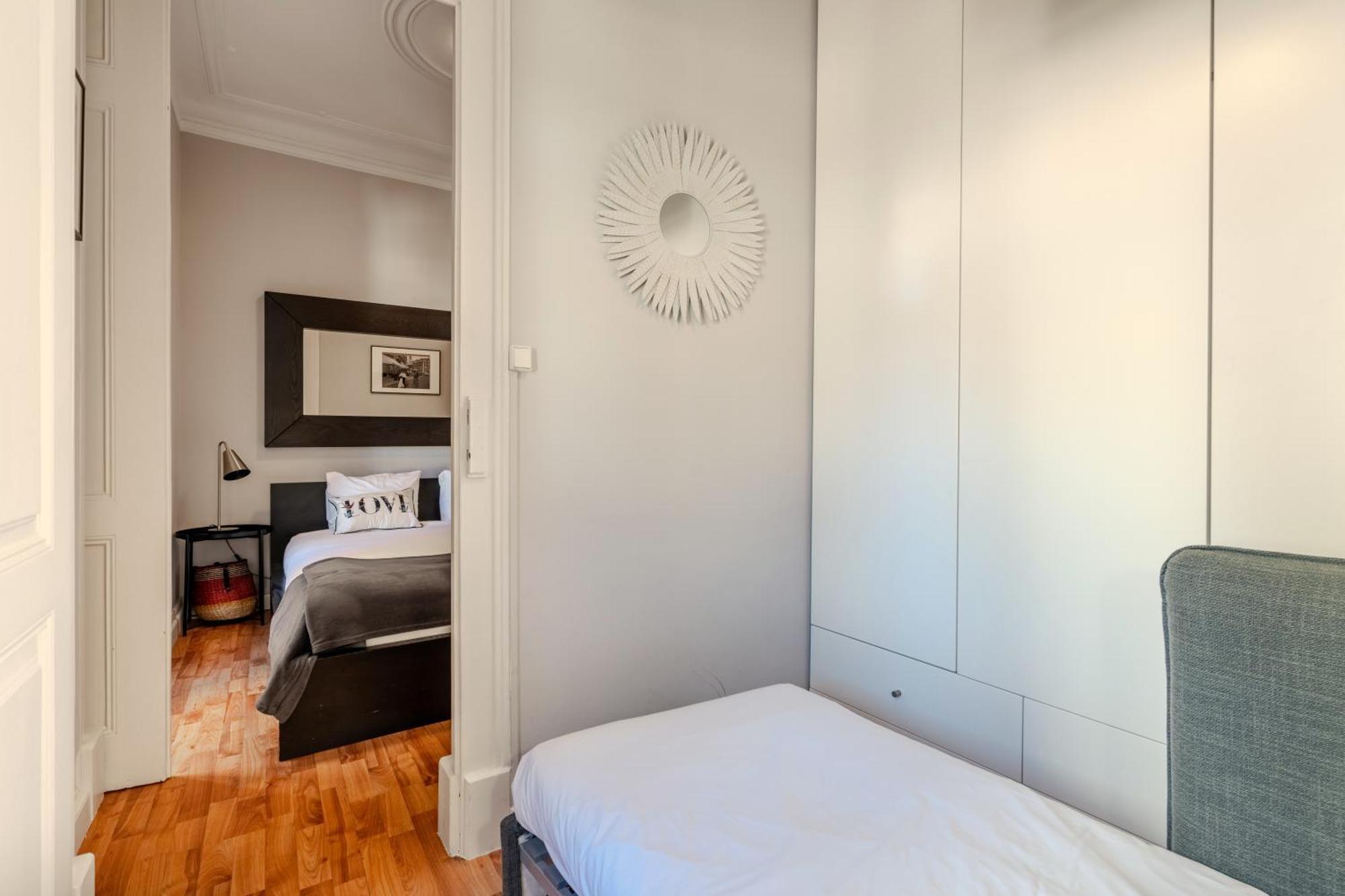 Monicas Apartment *