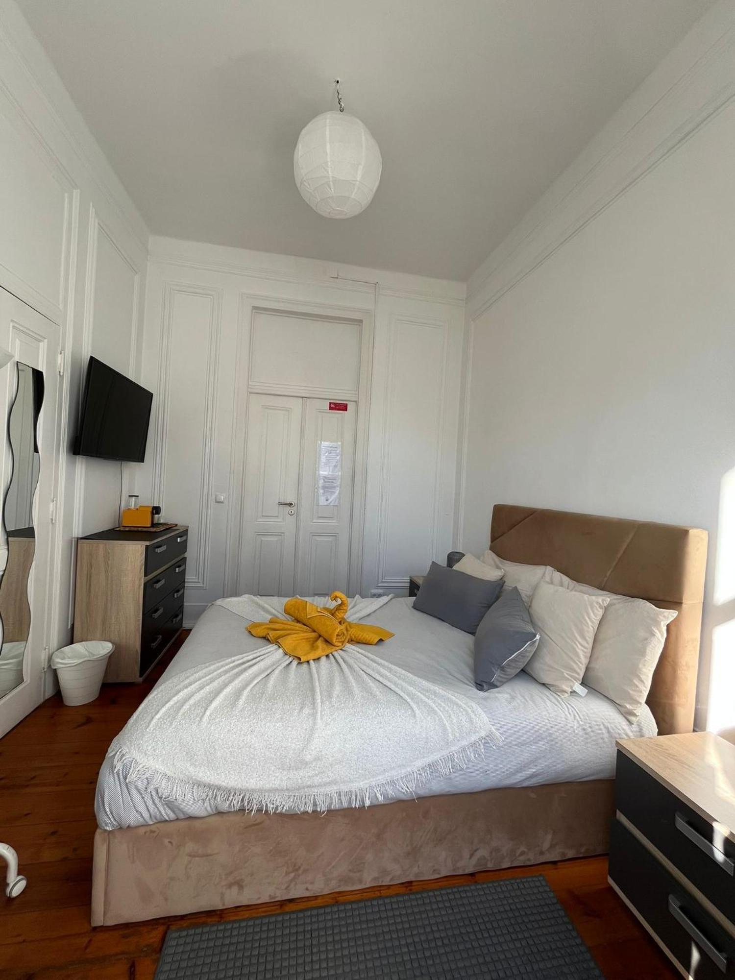 Garden Campo De Ourique - Homestay Lisbon