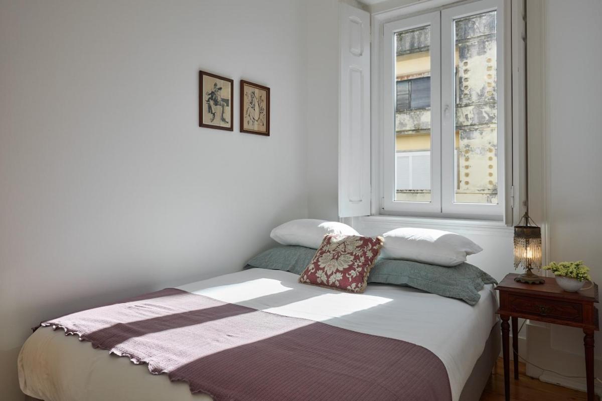 Apartment & Spacious 3bd In Lisbon