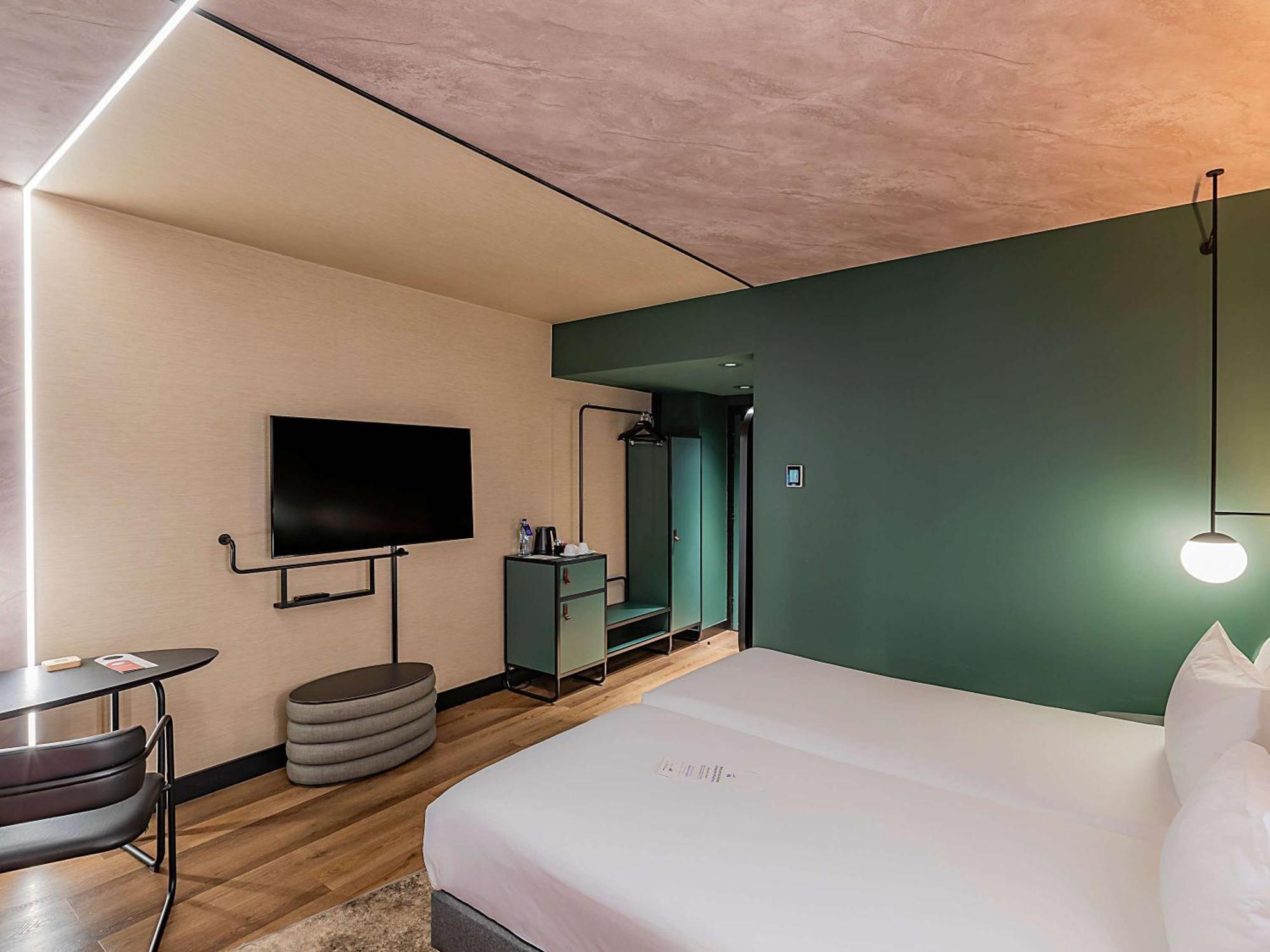 Novotel 4*