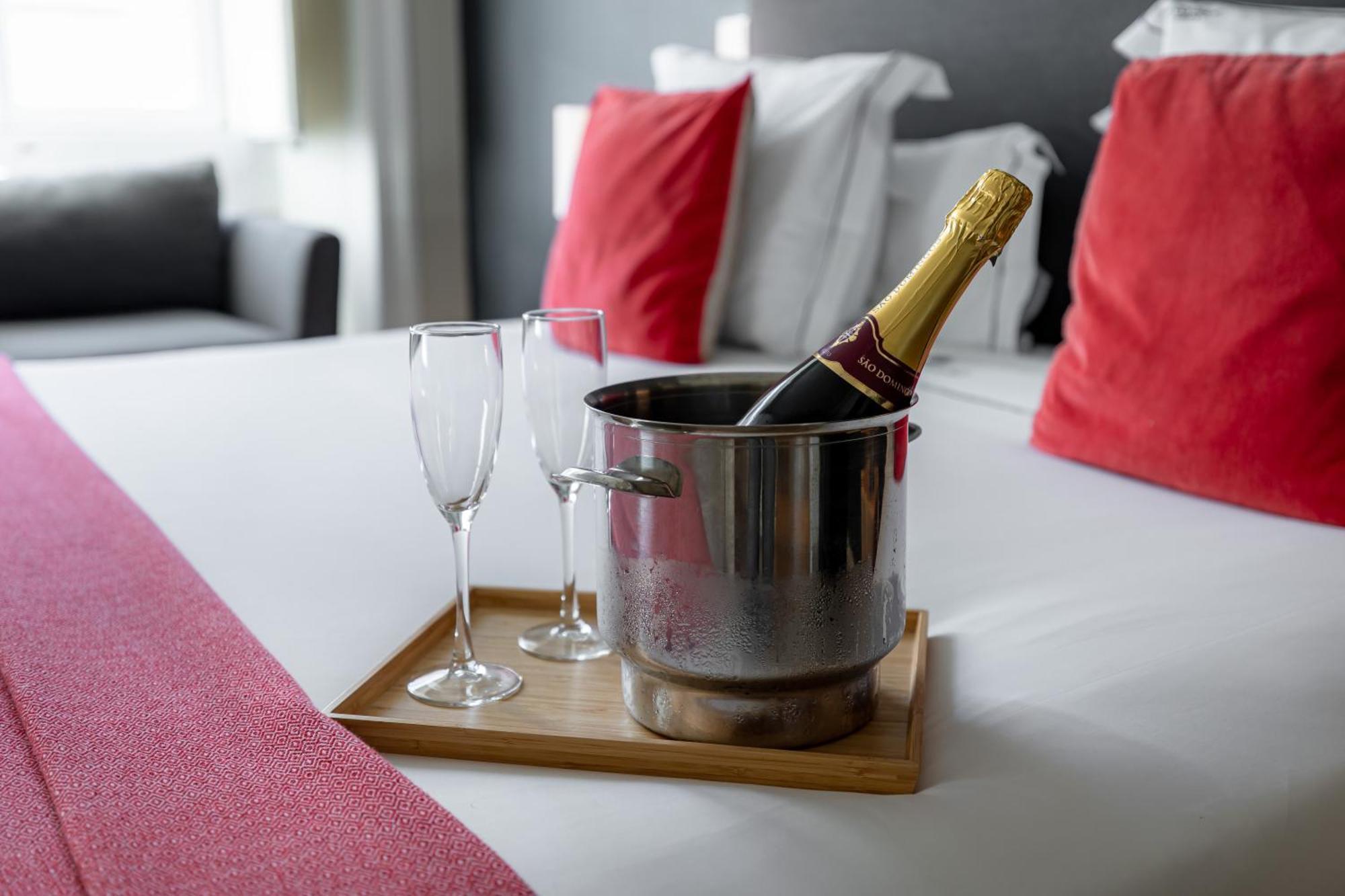 Le Consulat Hotel 4*
