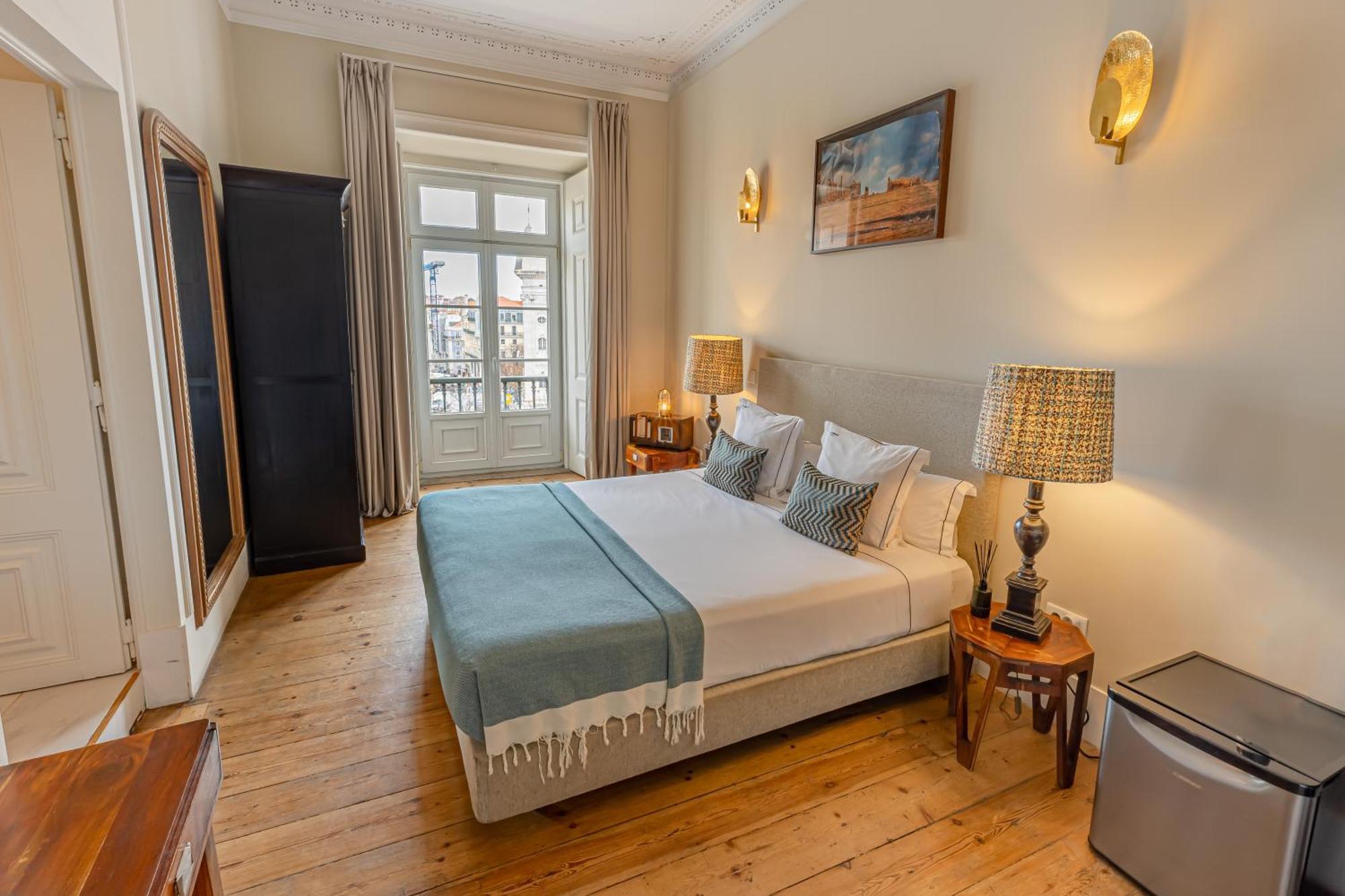 Le Consulat Hotel 4*