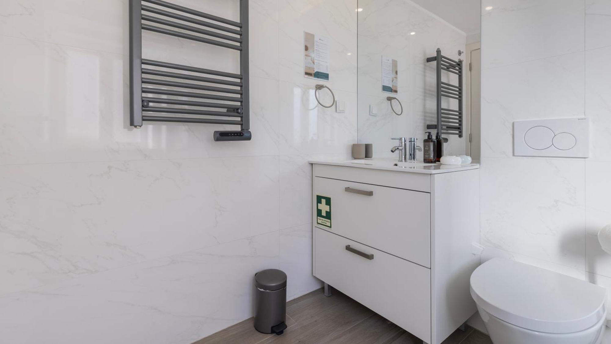 1bdr With Ac And Terrace By Lovelystay *