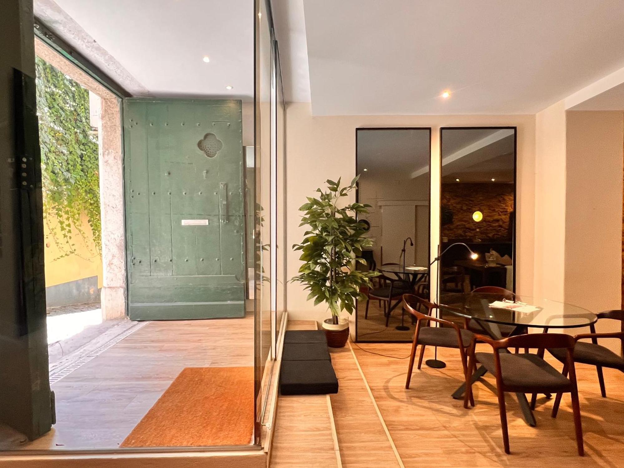 Apartment Unique