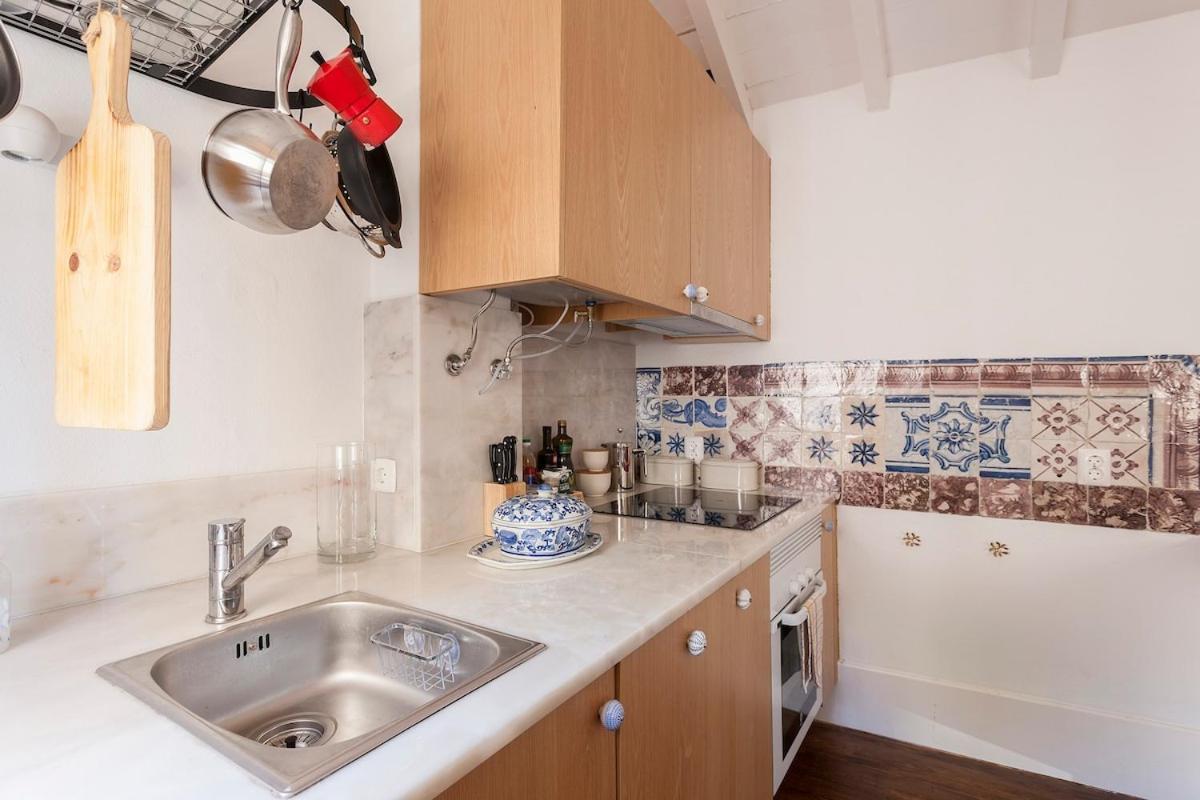 Principe Real Swoonworthy, Pristine, 1br * Lisbon
