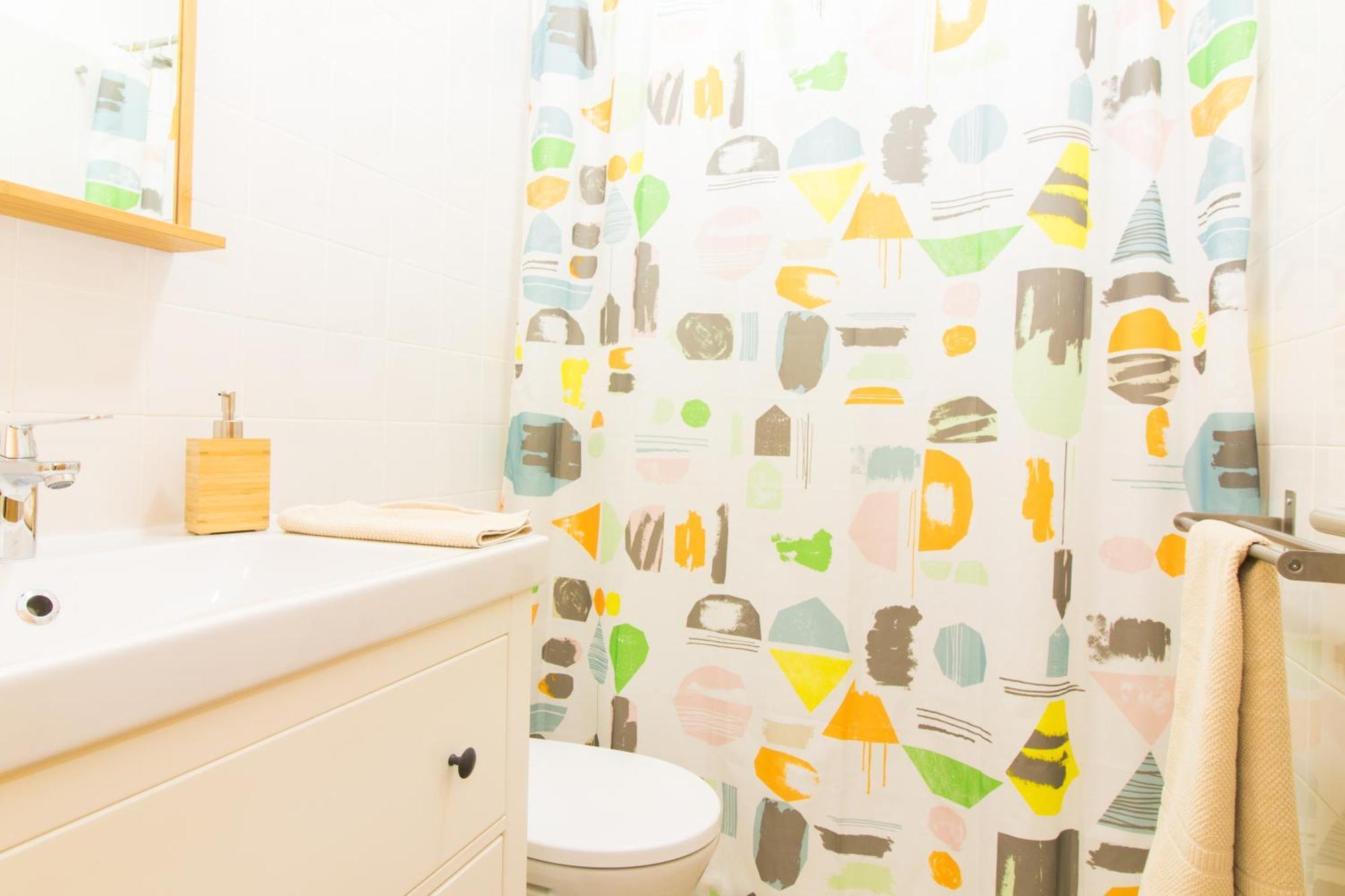 Apartment In Historic Neighbourhood, Walk Everywhere! Lisbon