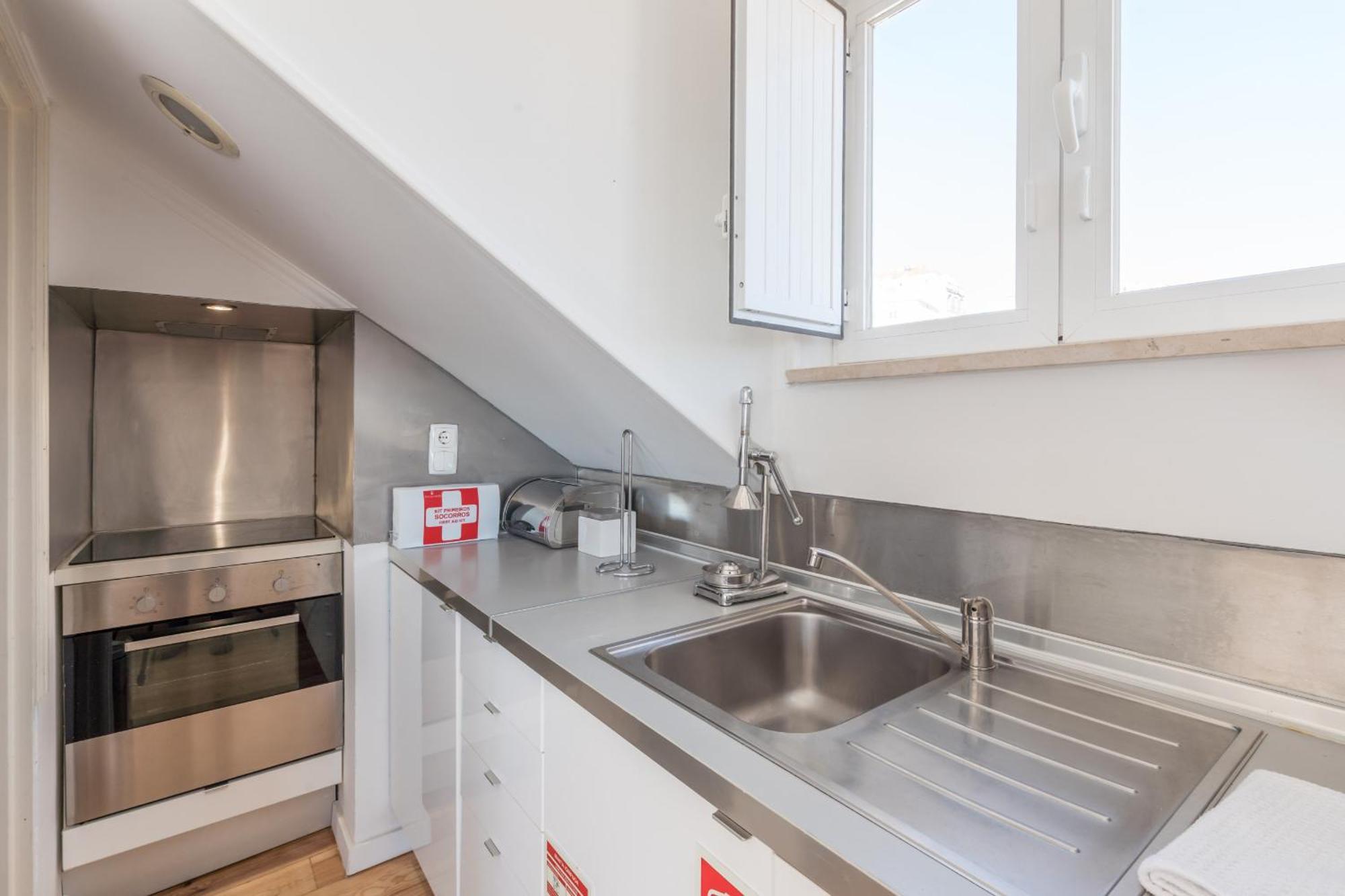 Apartamento Vista Rio Tejo Em Alfama, Ttl99