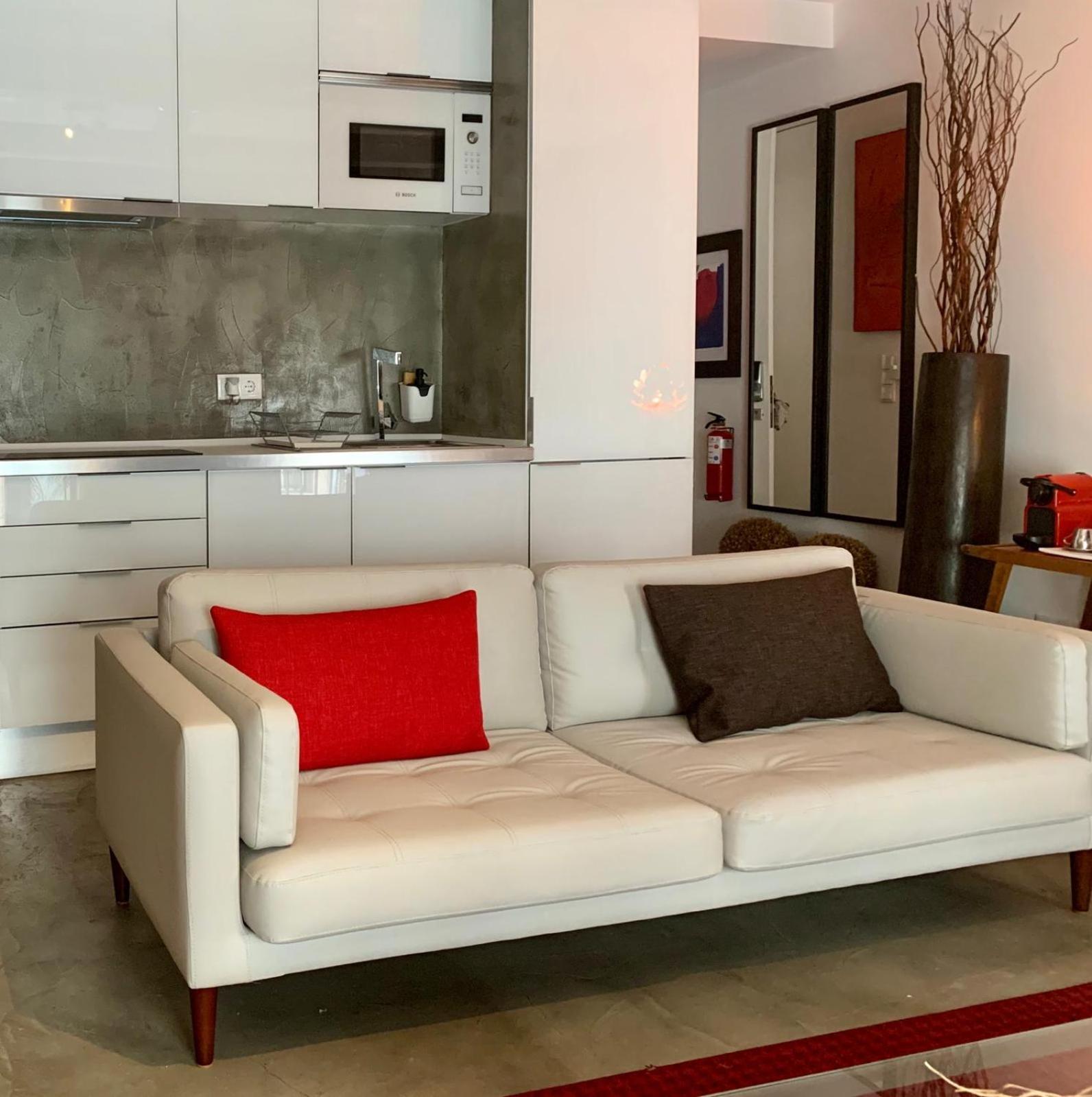 Old Stables Chiado - 2 Bedroom In The Heart Of Apartment