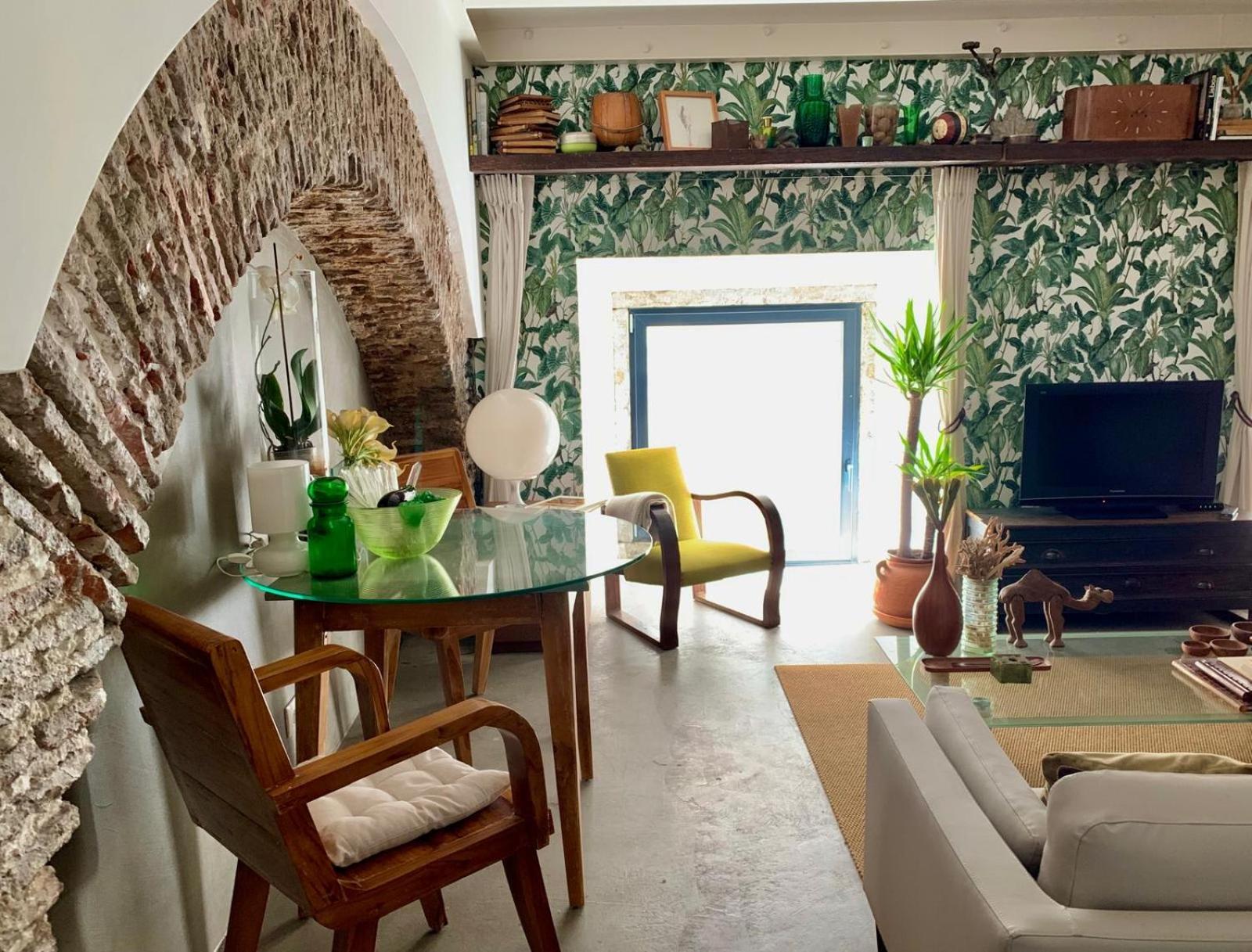 Old Stables Chiado - 2 Bedroom In The Heart Of Apartment
