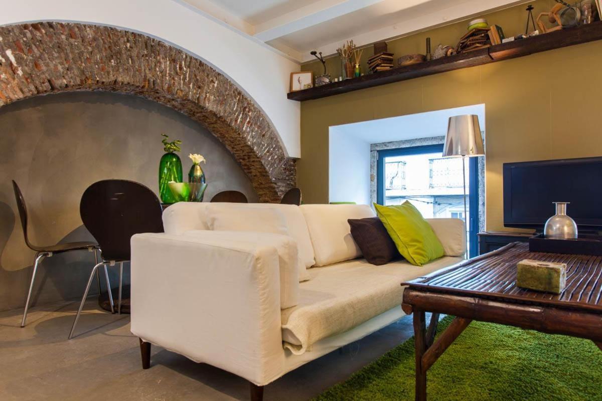 Apartment Old Stables Chiado - 2 Bedroom In The Heart Of Lisbon